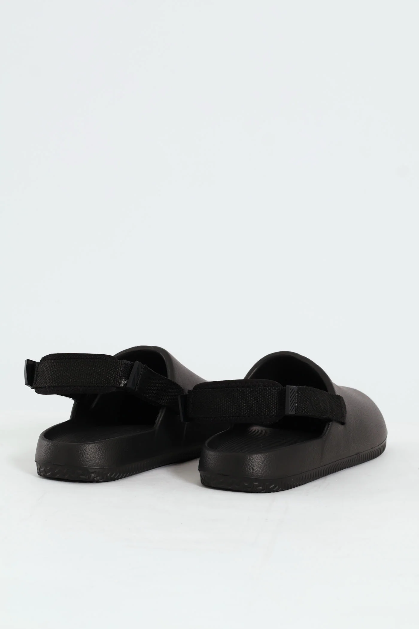 Closed Toe Moulded Clog With Backstrap - Black - Image 5