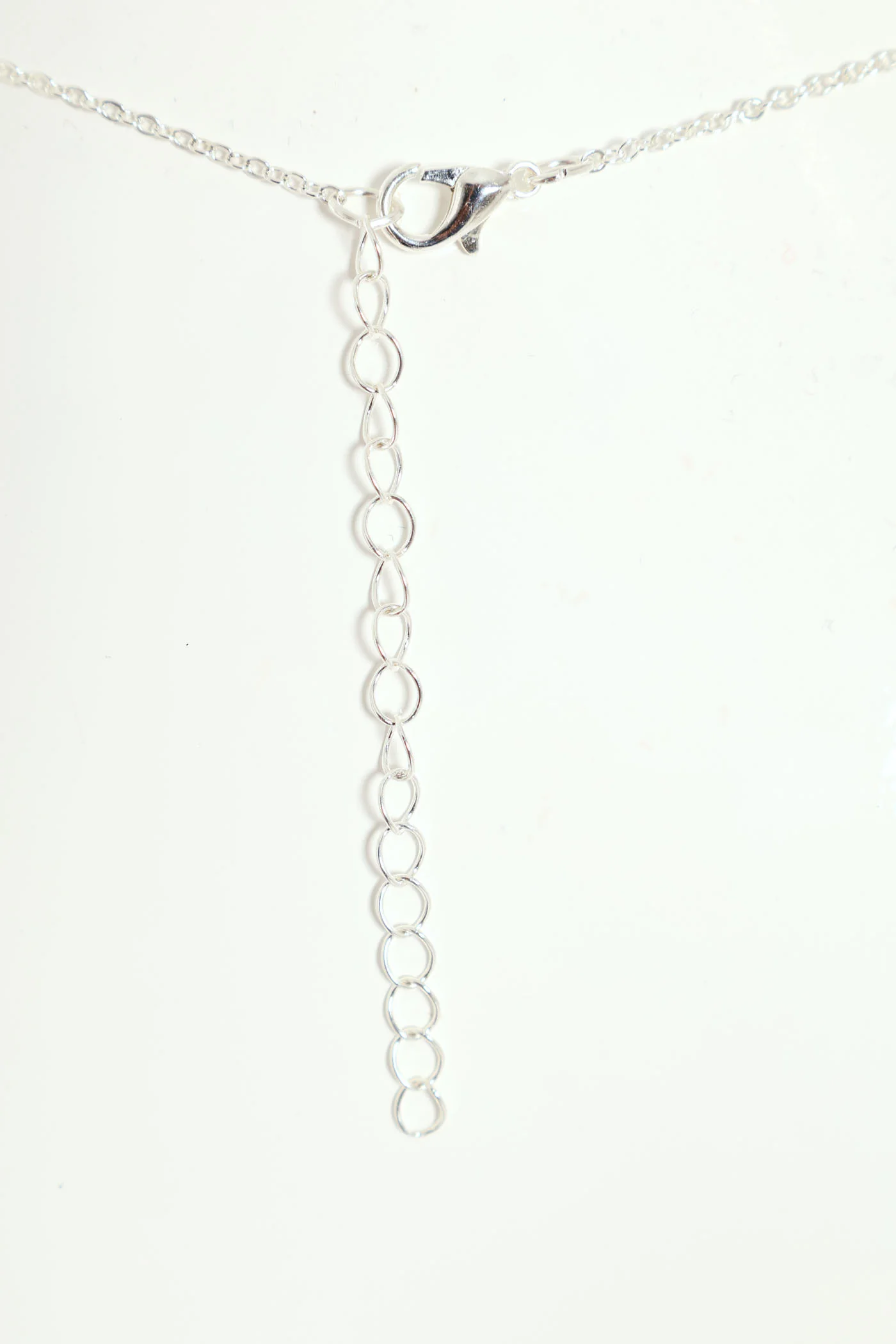 Clover Pendant Necklace - Silver - Image 3