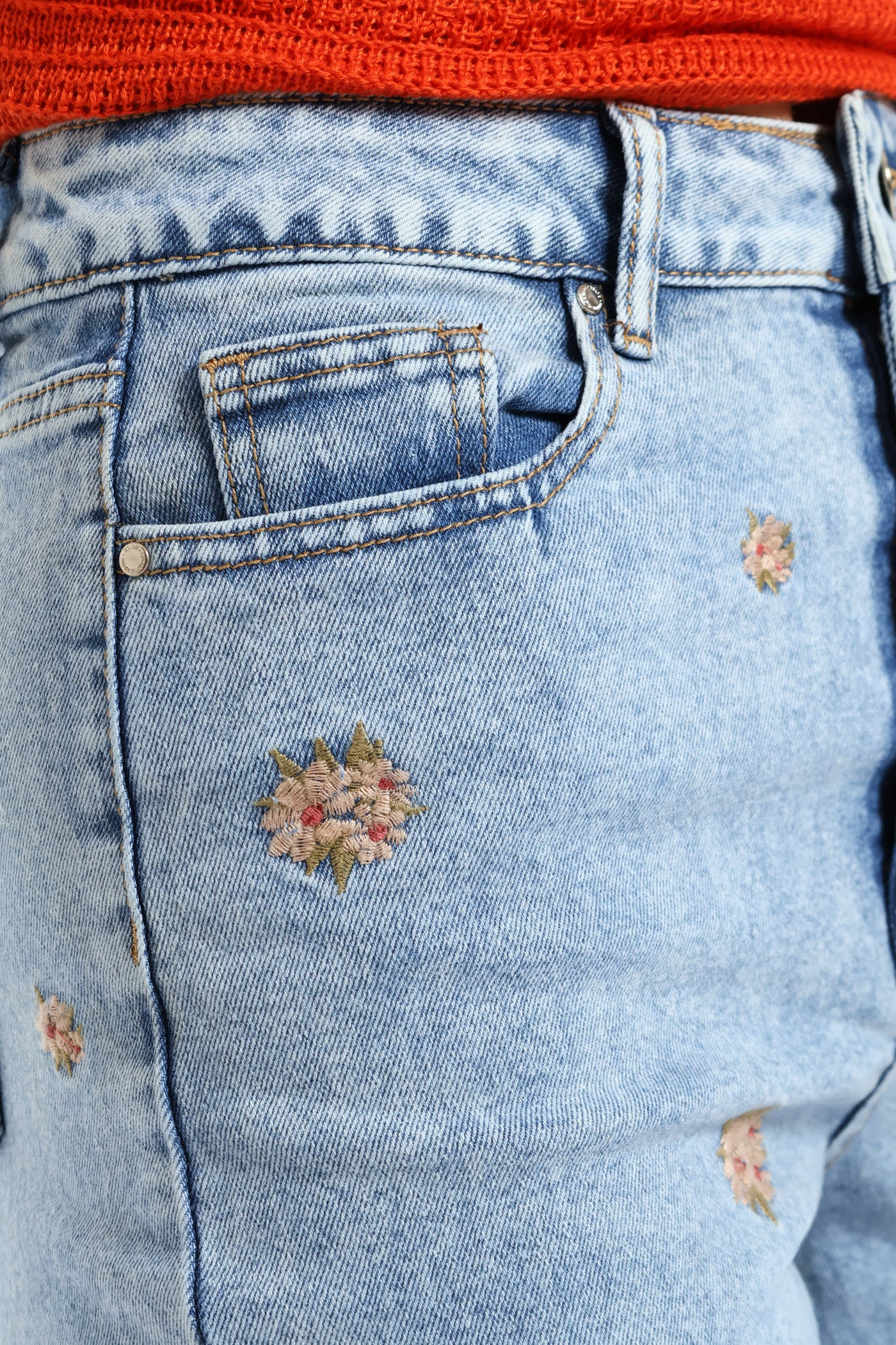 Clustered Floral Embroidered Mom Jean - Salty Light Wash - Image 2