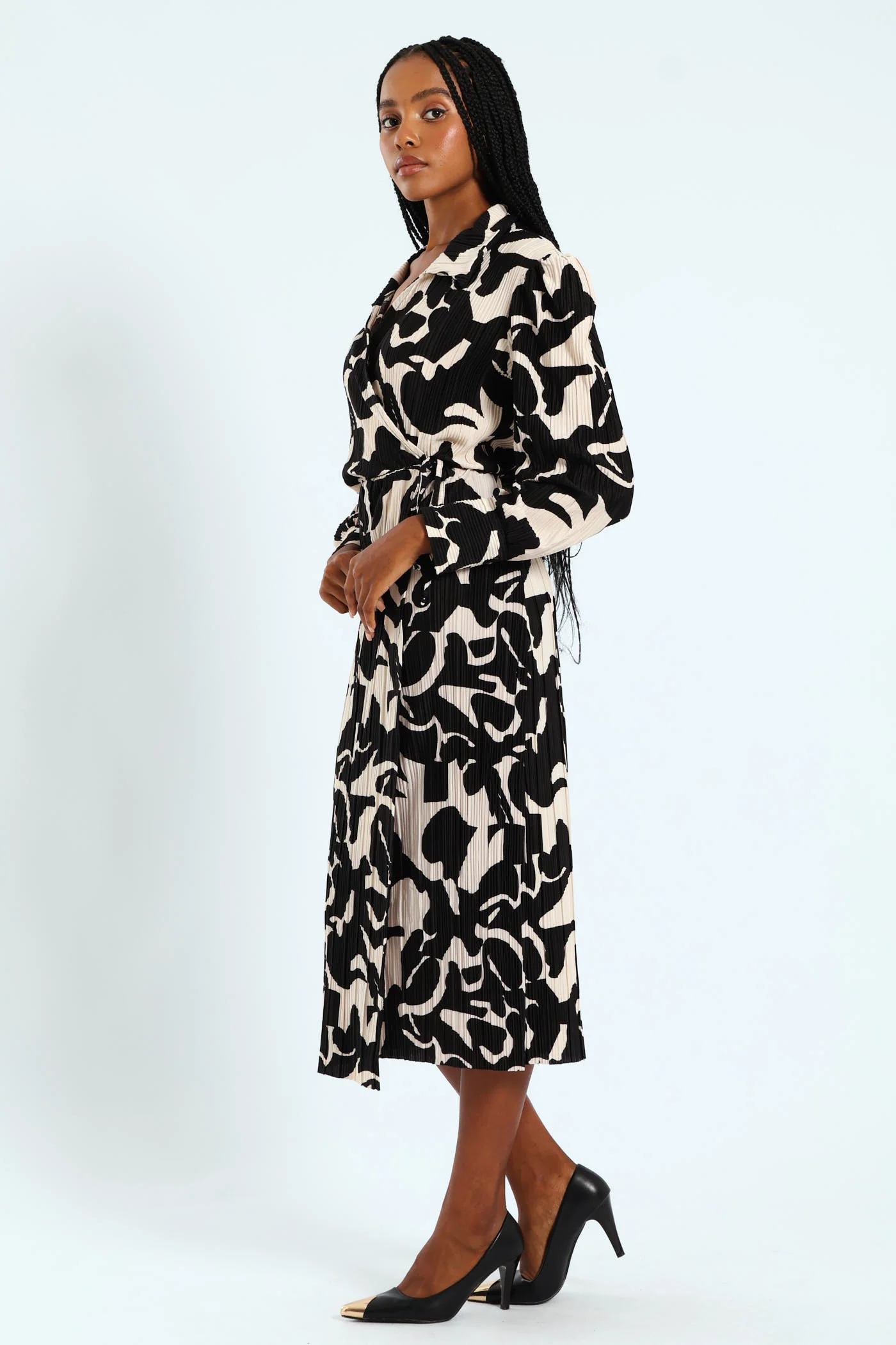 Collared Monochrome Plisse Midi Dress - Image 3