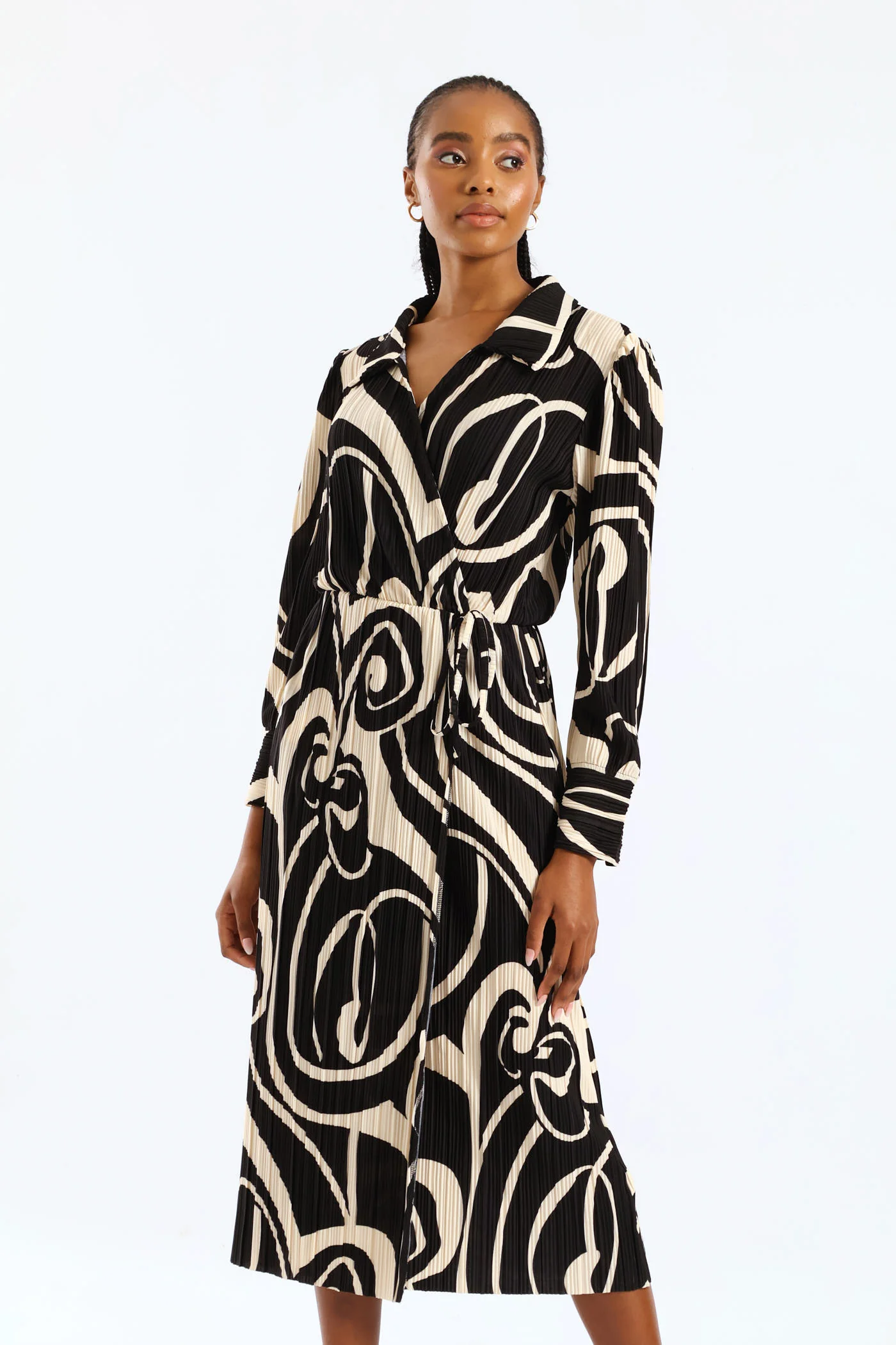 Collared Swirl Plisse Midi Dress - Black/Cream - Image 3
