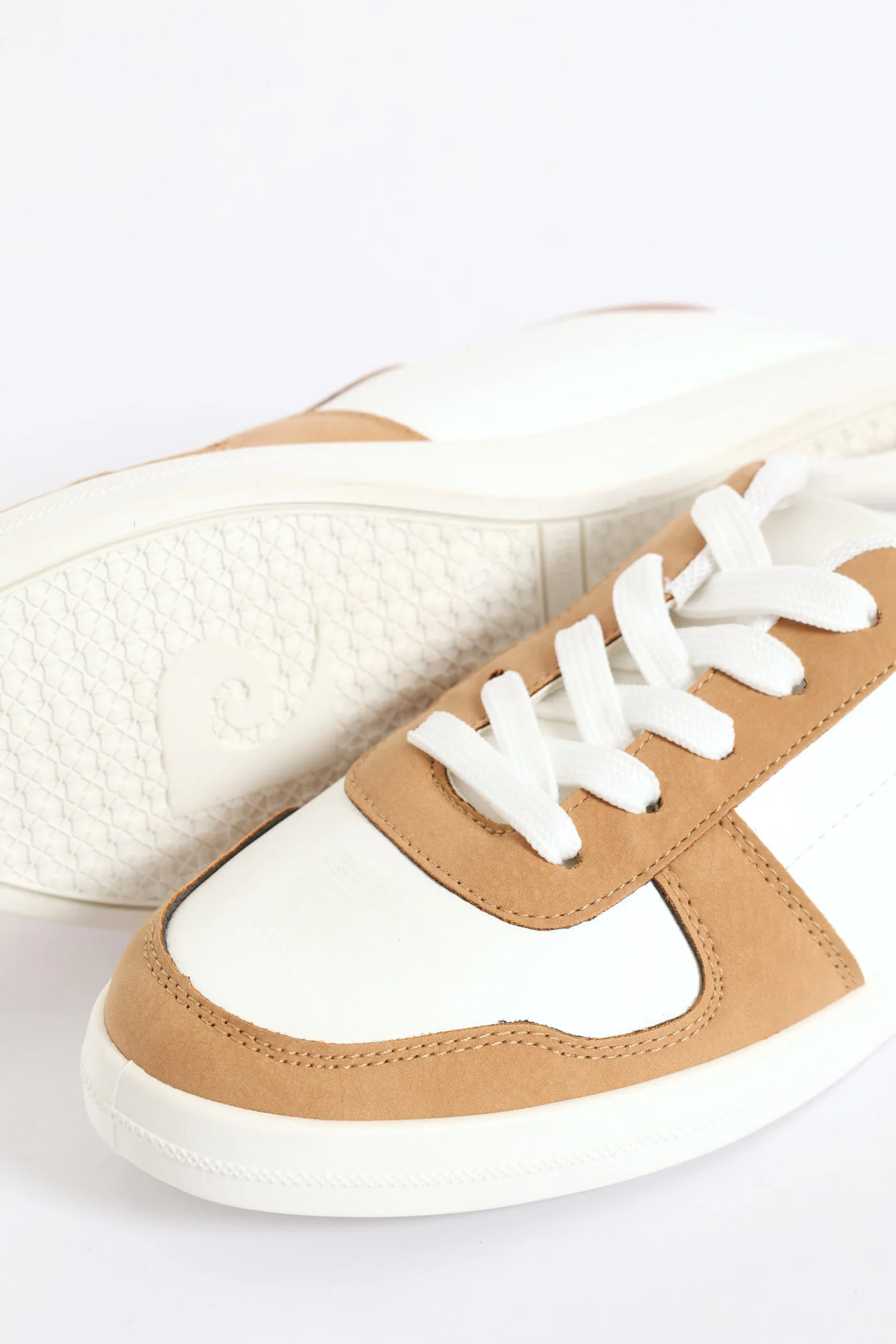 Colour Block Sneaker - White/Beige - Image 5