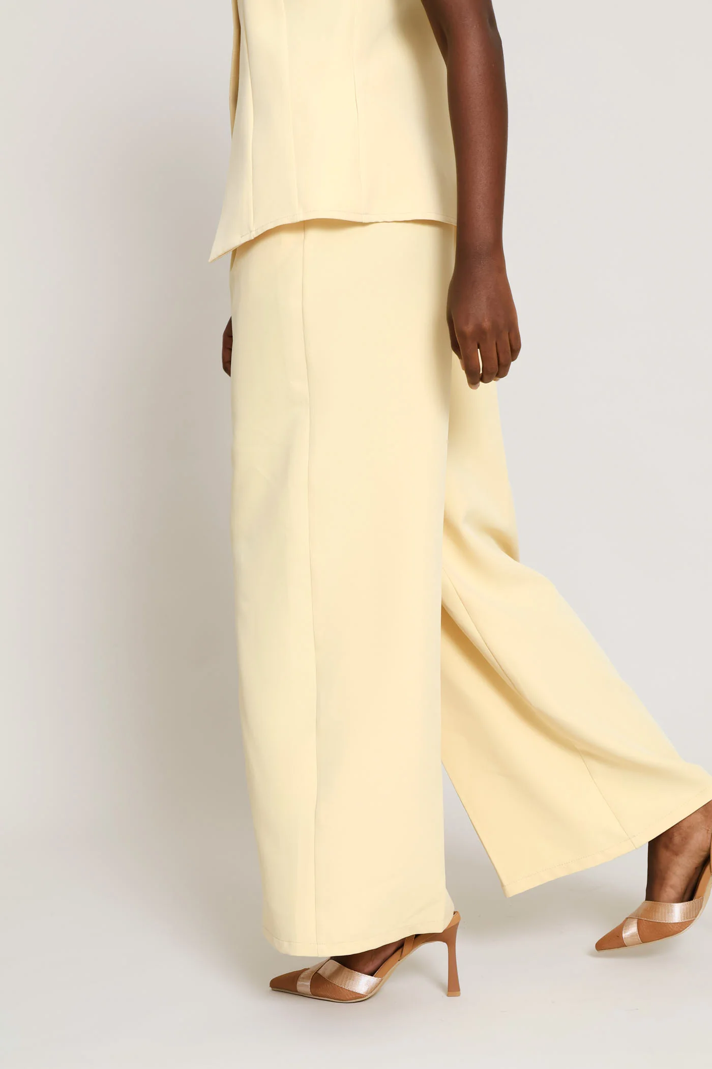 Concealed Button Wide Leg Pant - Butter Yellow - Image 3