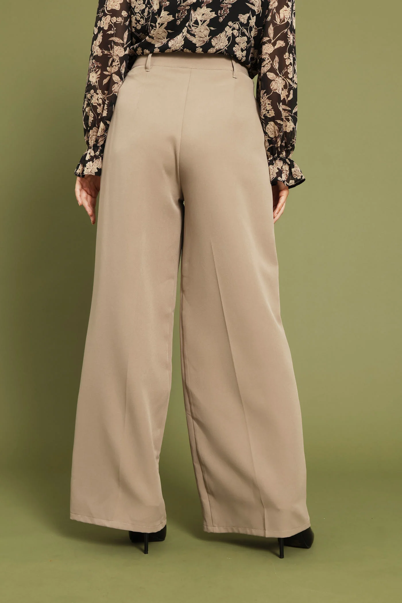 Concealed Button Wide Leg Pant - Taupe - Image 5