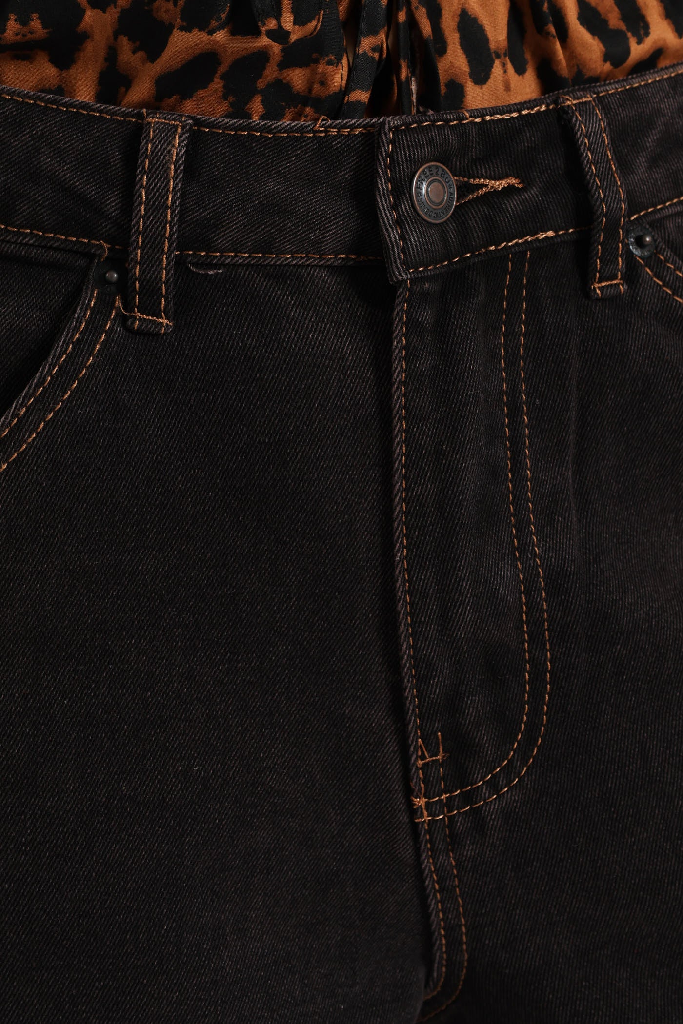 Contrast Stitch Carpenter Jean - Black - Image 3