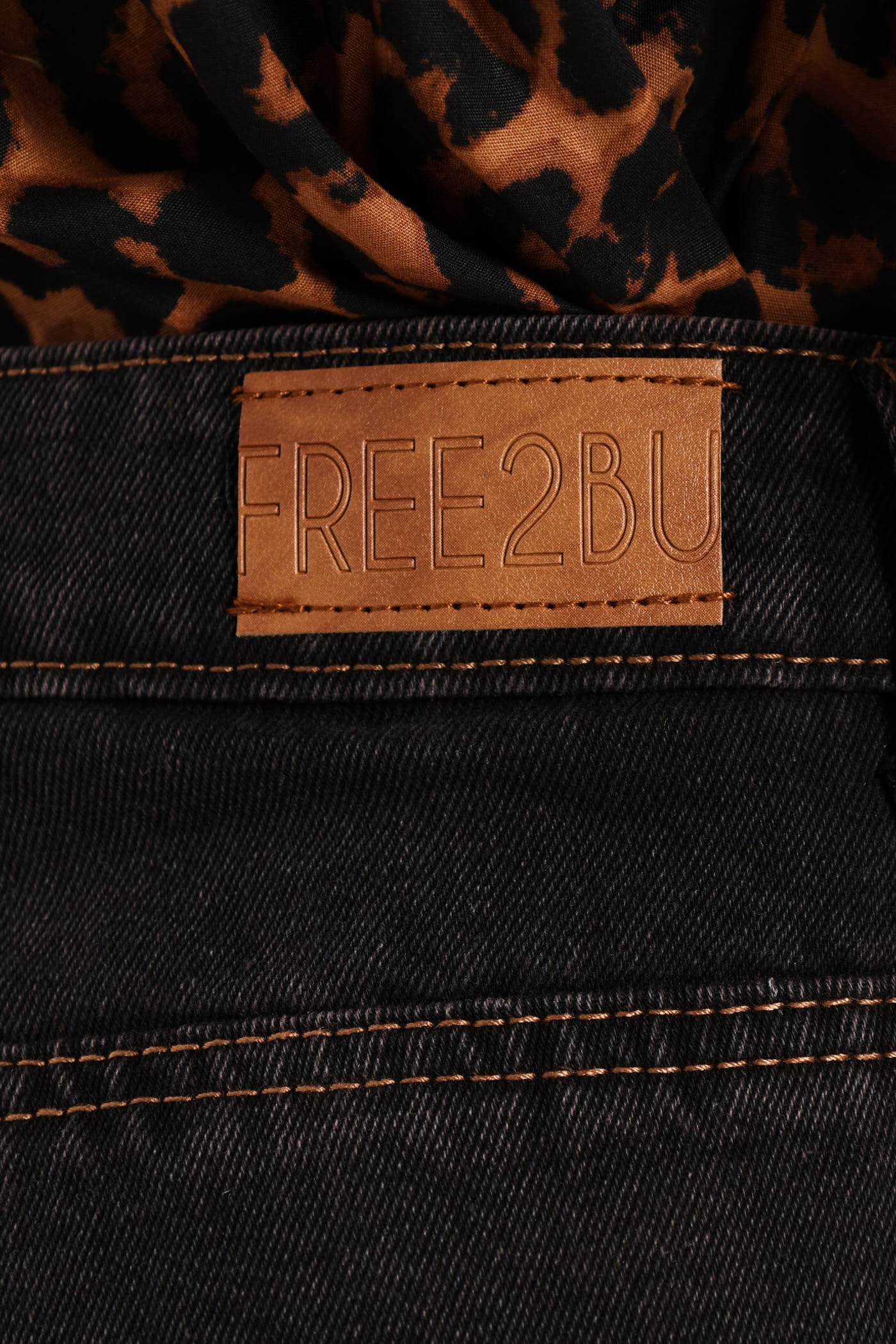 Contrast Stitch Carpenter Jean - Black - Image 7