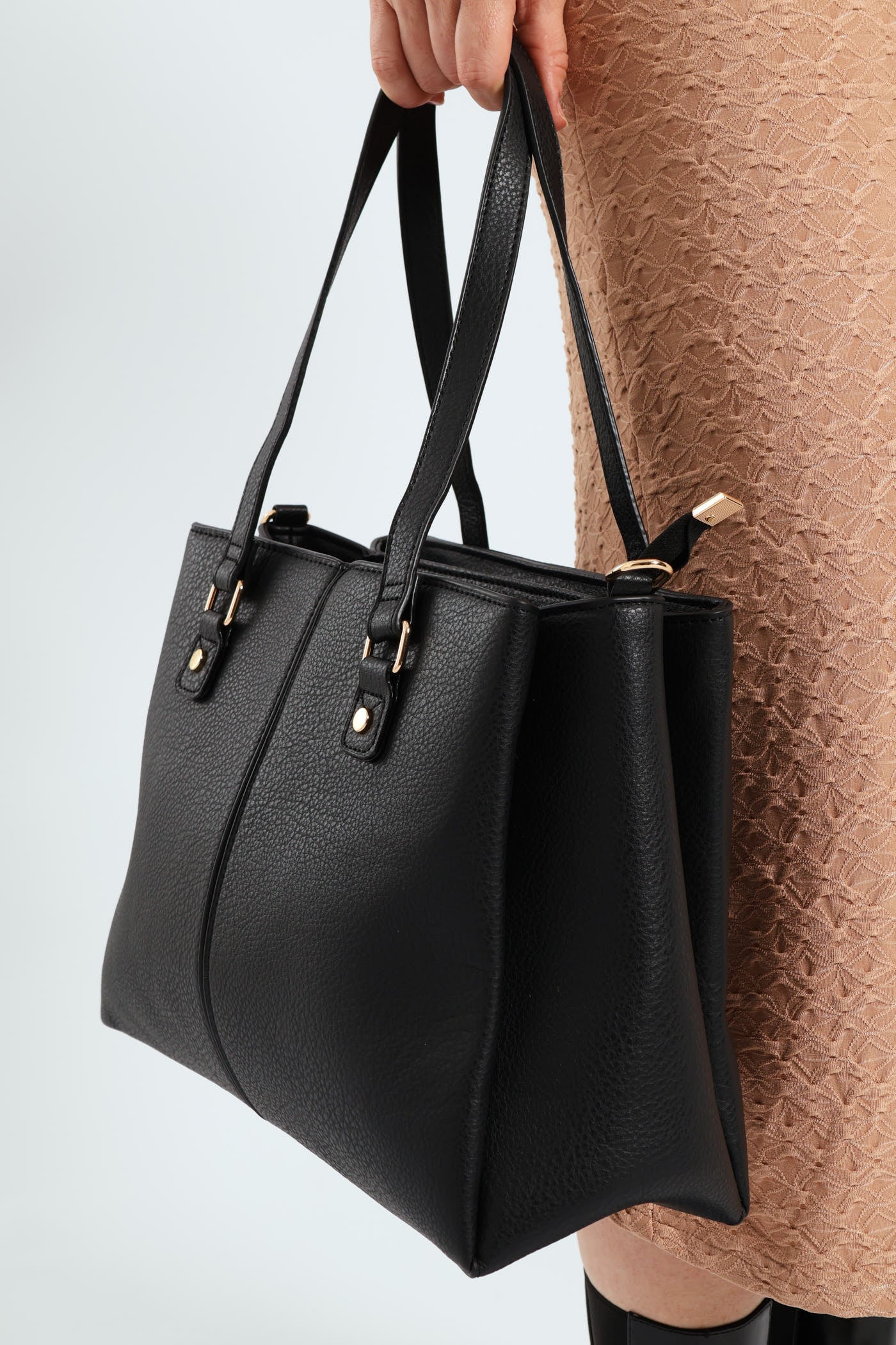 Contrast Text Tote Bag - Black - Image 4