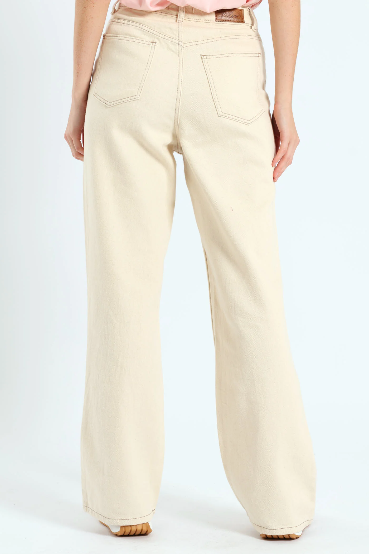 Contrast Thread Hi-Rise Wide Leg Jean - Ecru - Image 3