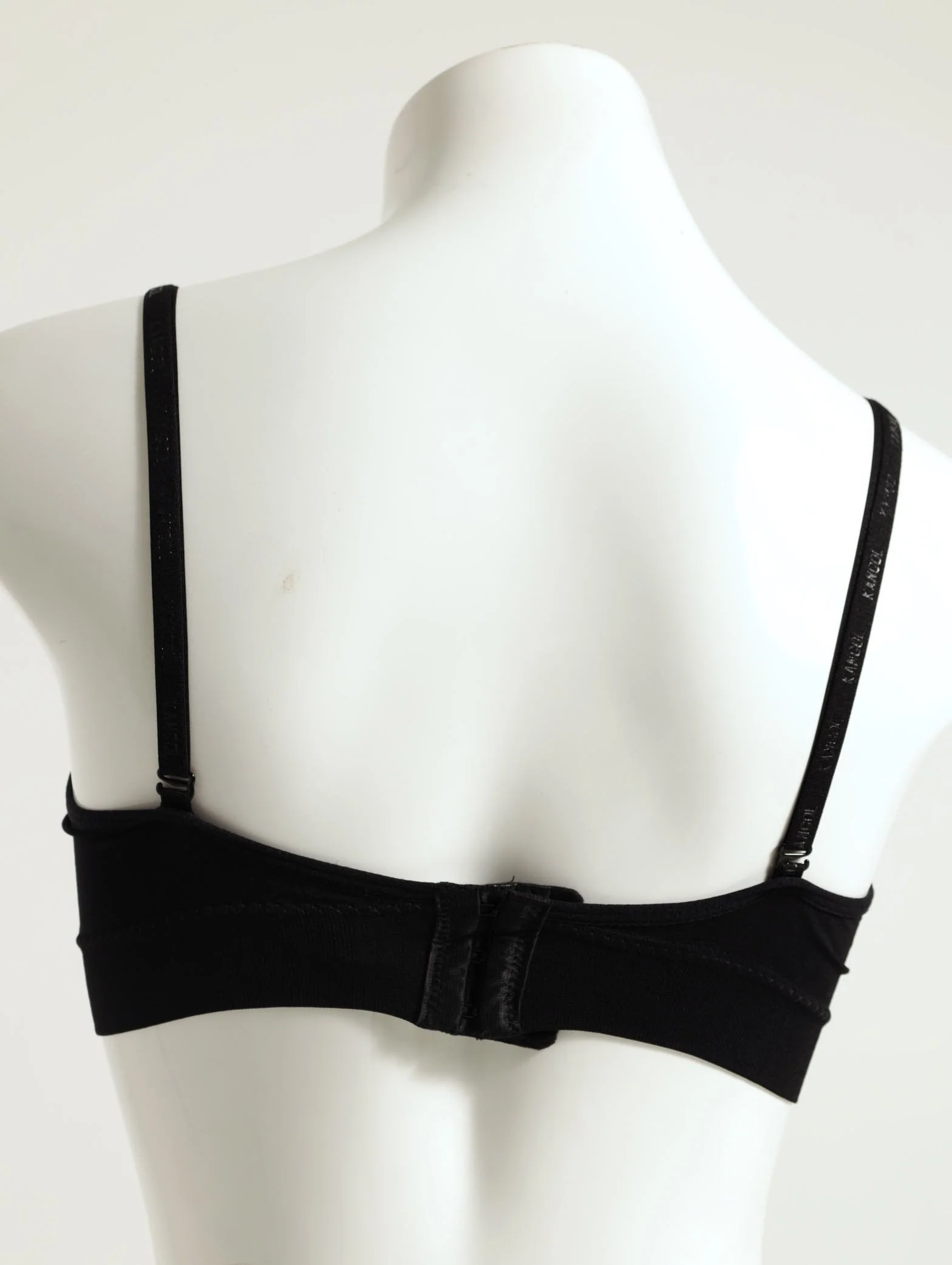 Core Seamless Moulded Balconette Bra - Black - Image 2