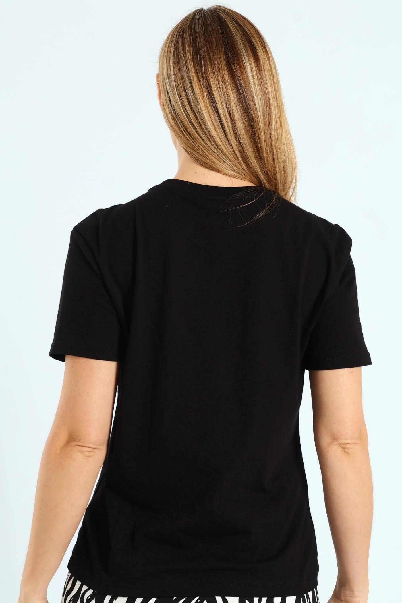 Cornelli Flower Tee - Black - Image 4