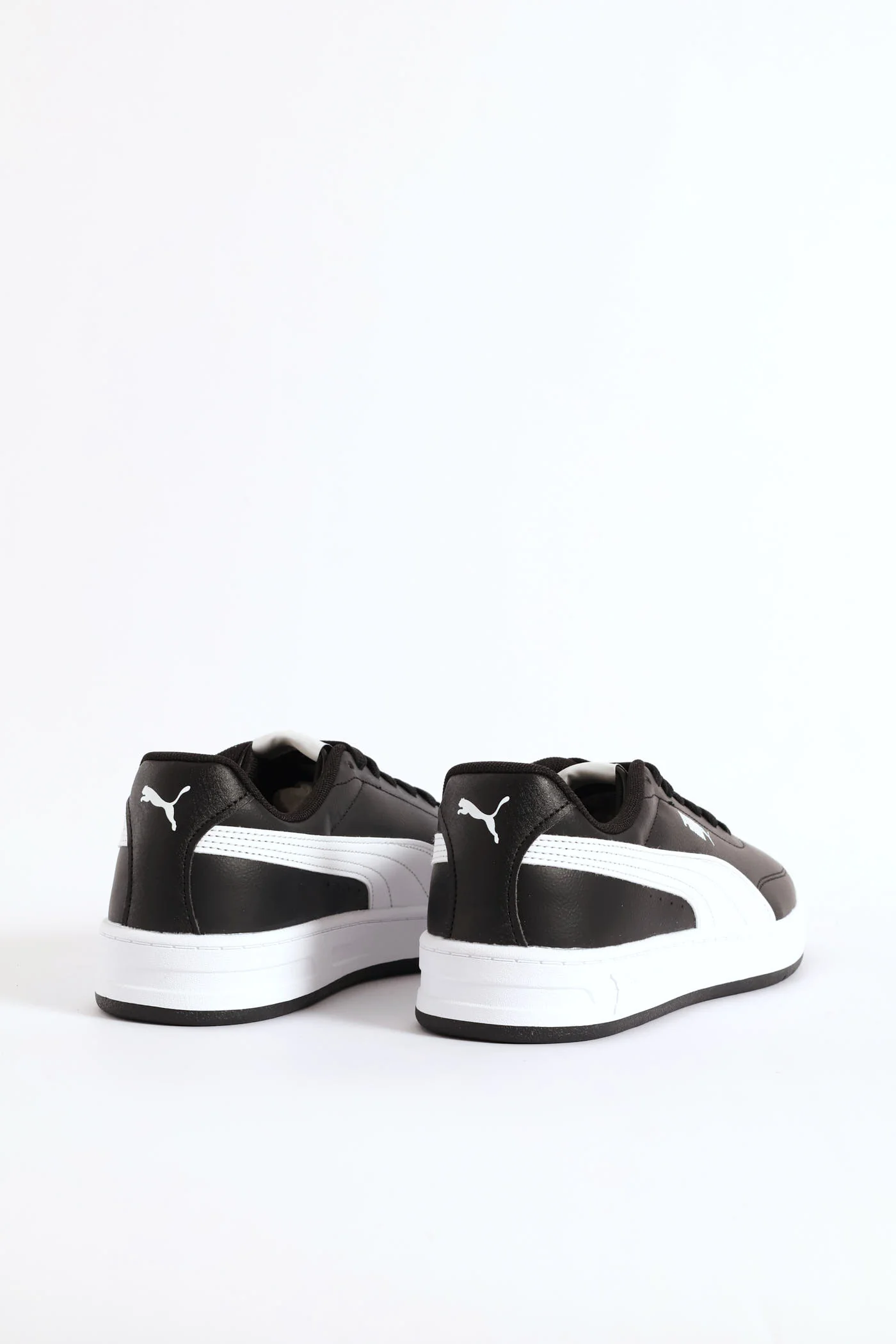 Court Classic Clean Sneaker - Black - Image 2