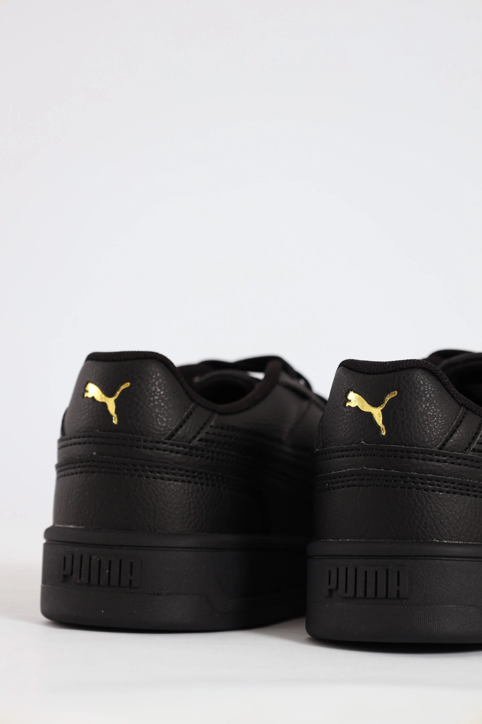 Court Classico Sneaker - Black - Image 6