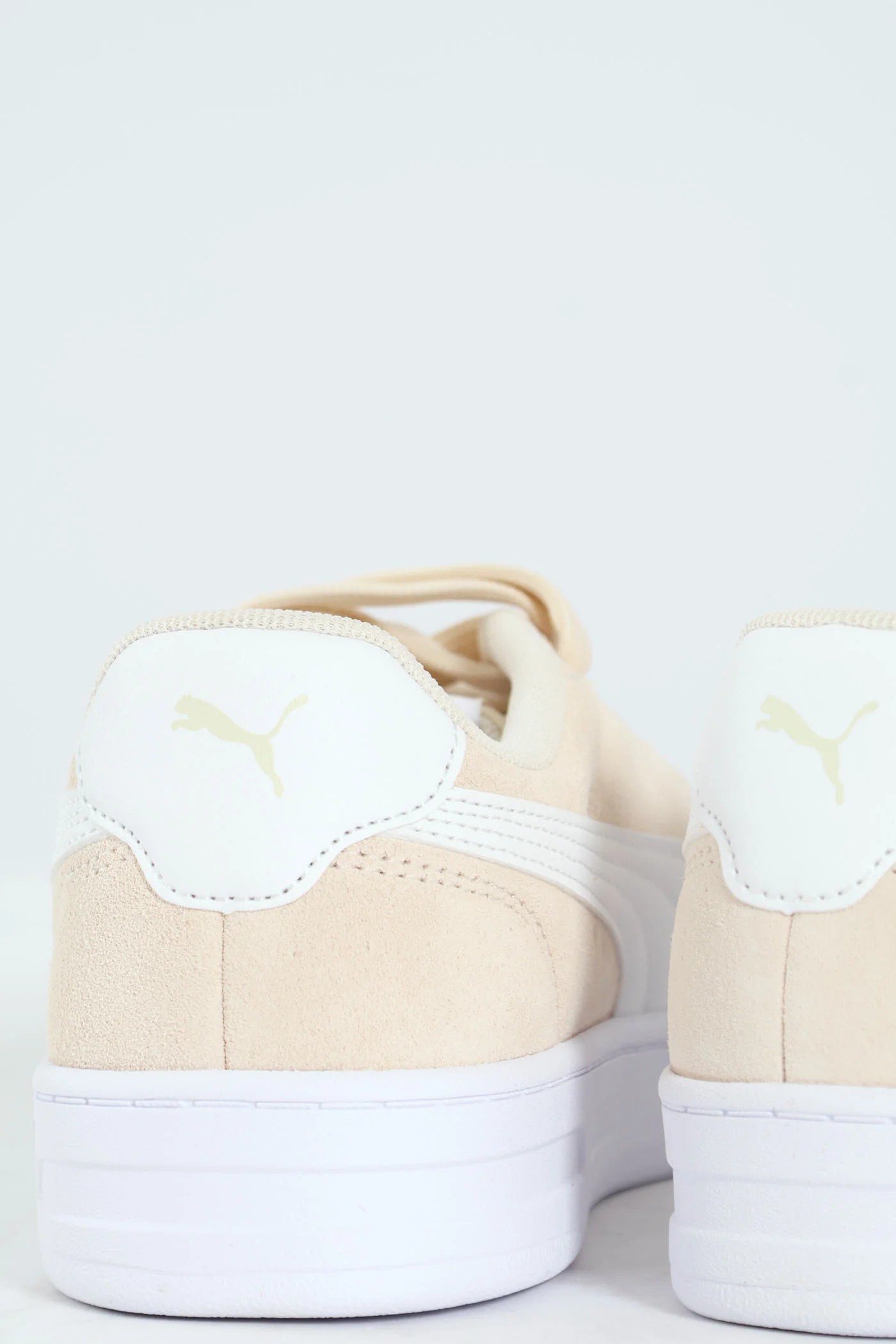 Court Lally Sneaker - Cream - Image 7