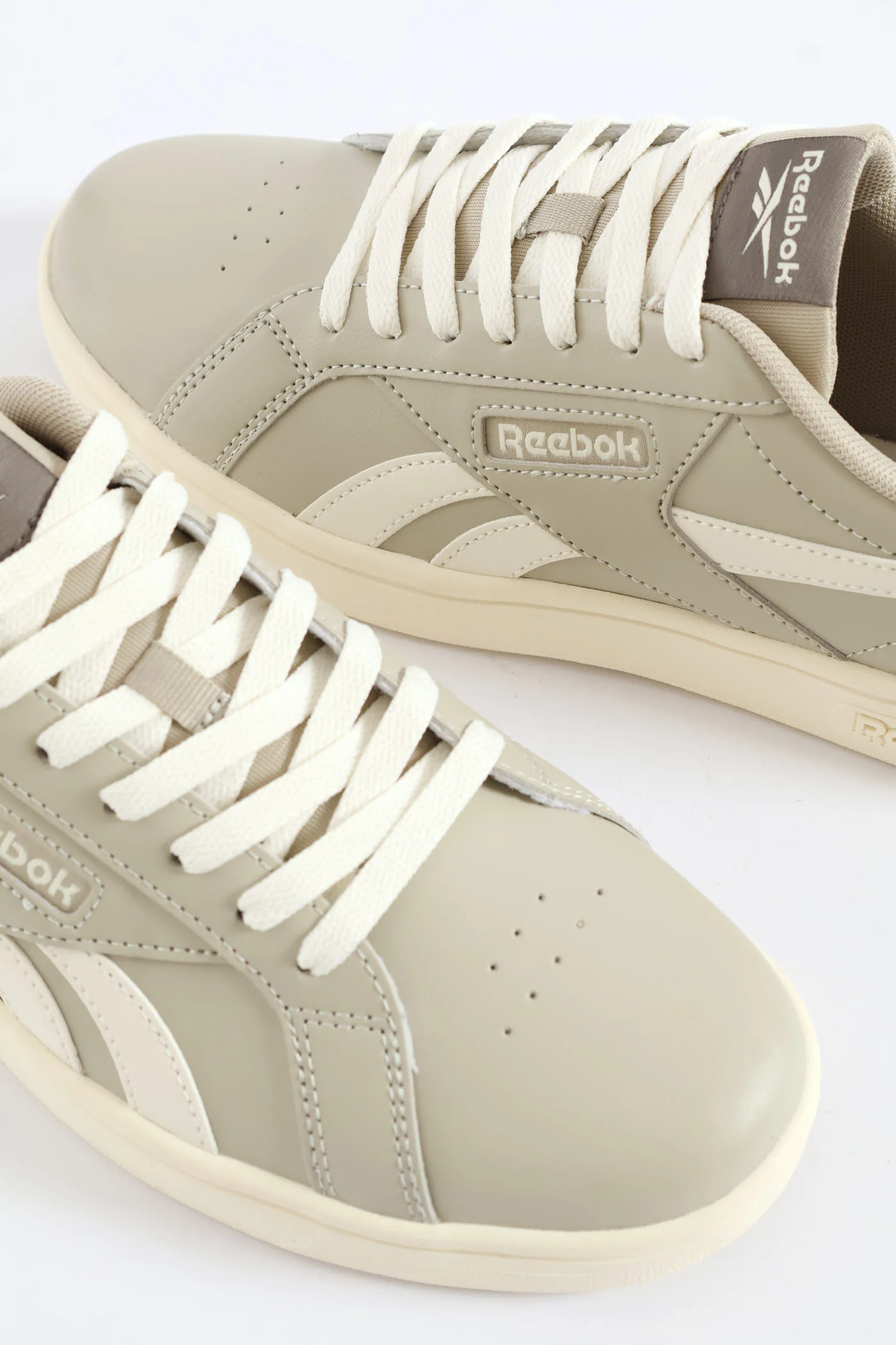 Court Retro Sneaker - Grey - Image 2