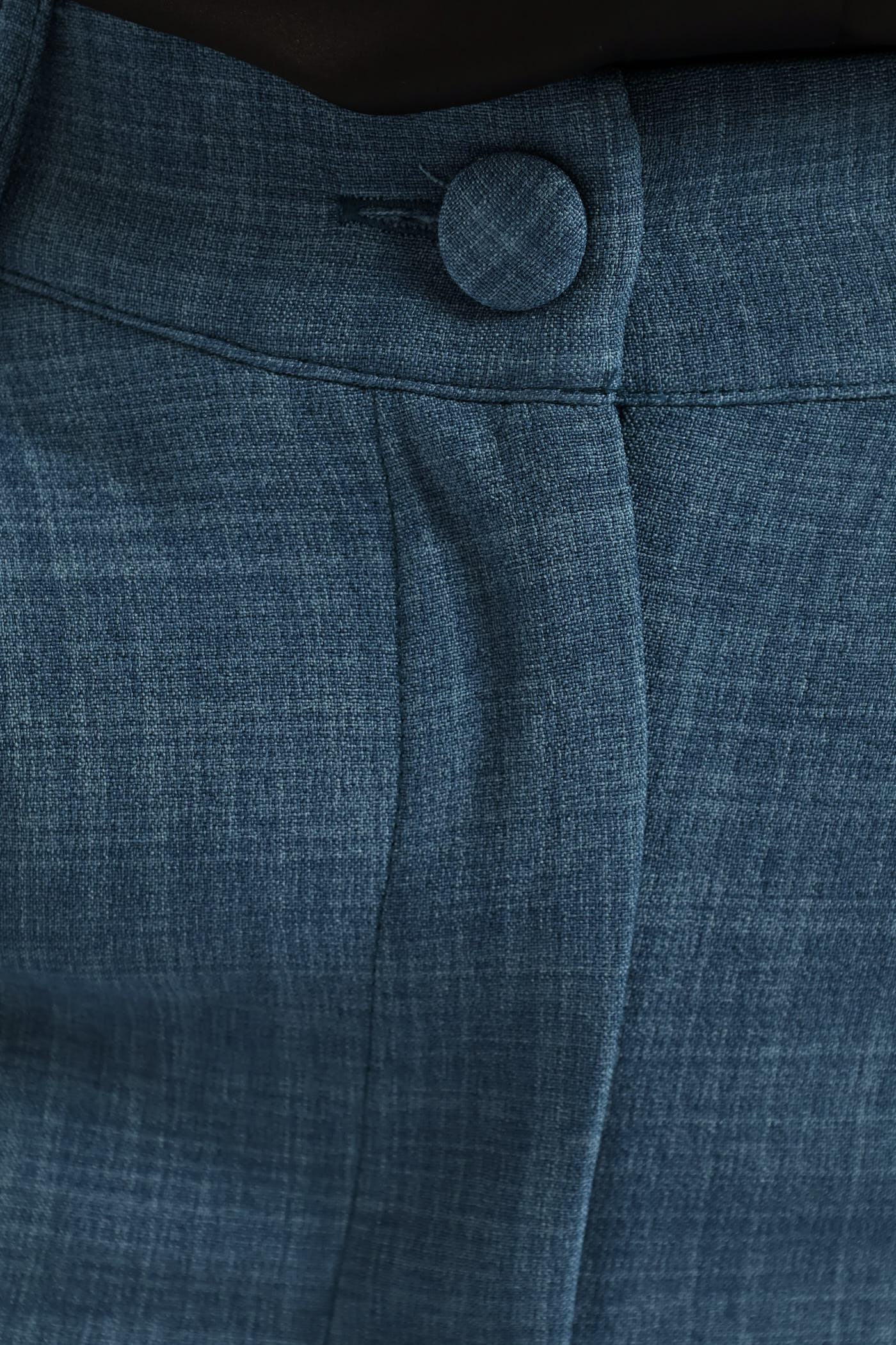 Covered Button Linen Blend Tapered Leg Pant - Teal - Image 3