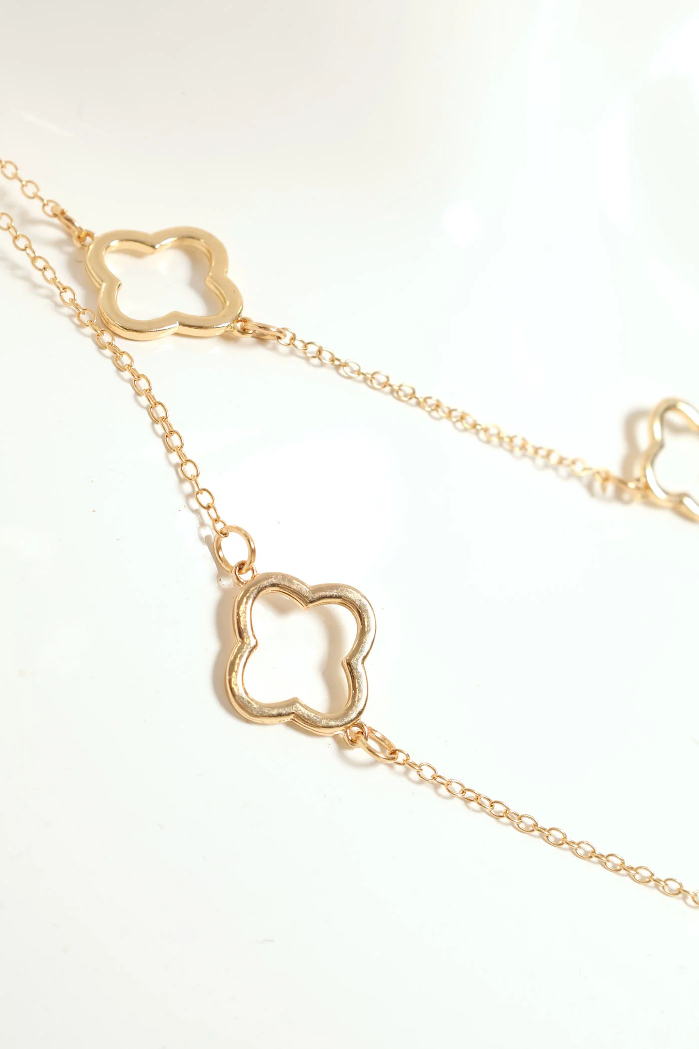 Cutout Clover Long Statement Necklace - Gold - Image 2