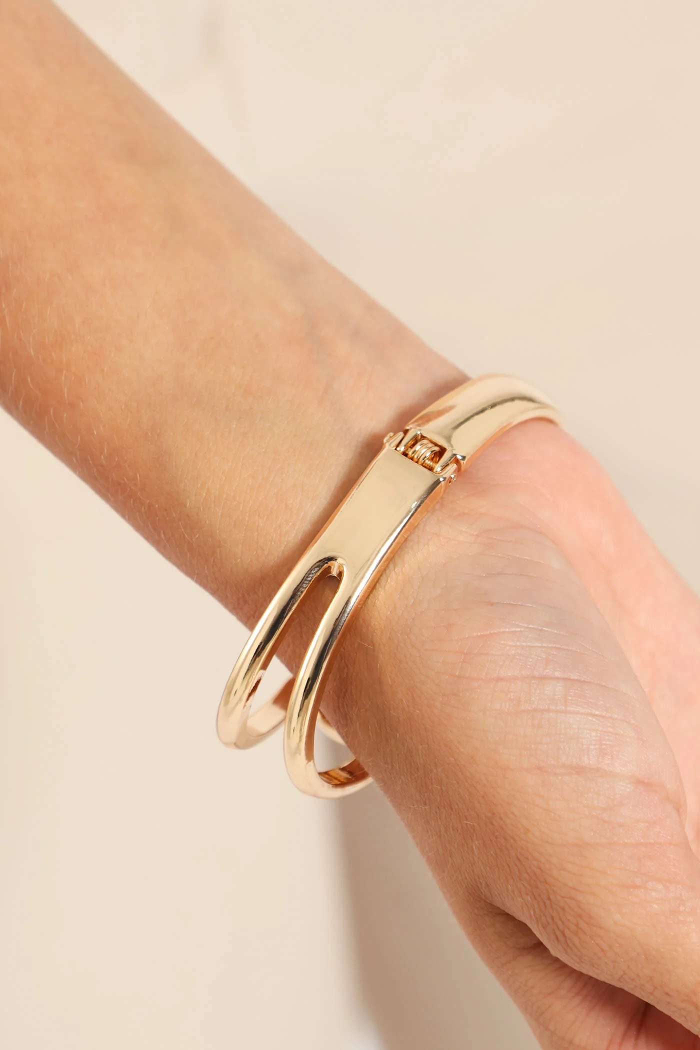 Cutout Rounded Cuff Bangle - Gold - Image 2