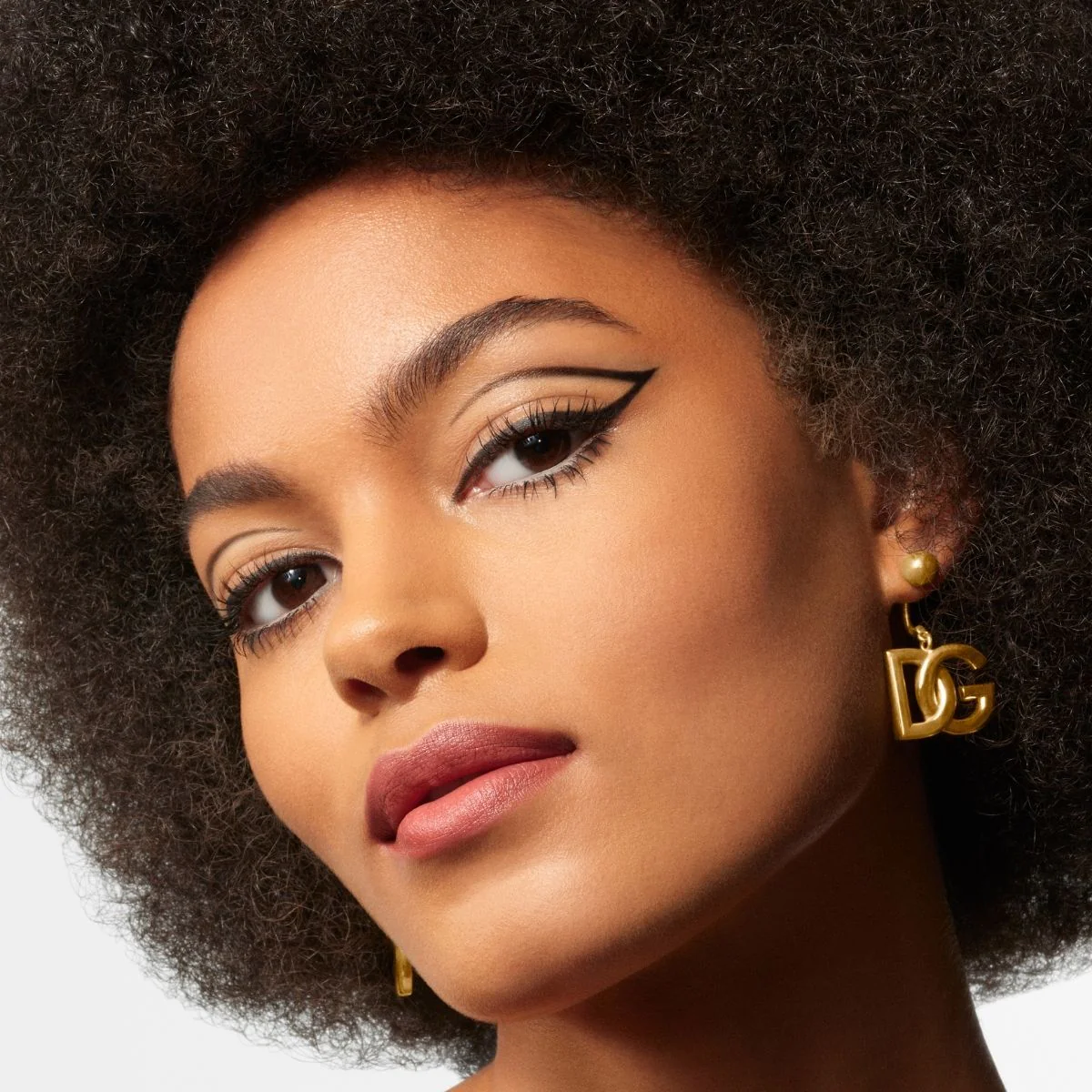 Sleek Glide Khol Long-Wear Intense Color Eye Pencil - Image 3