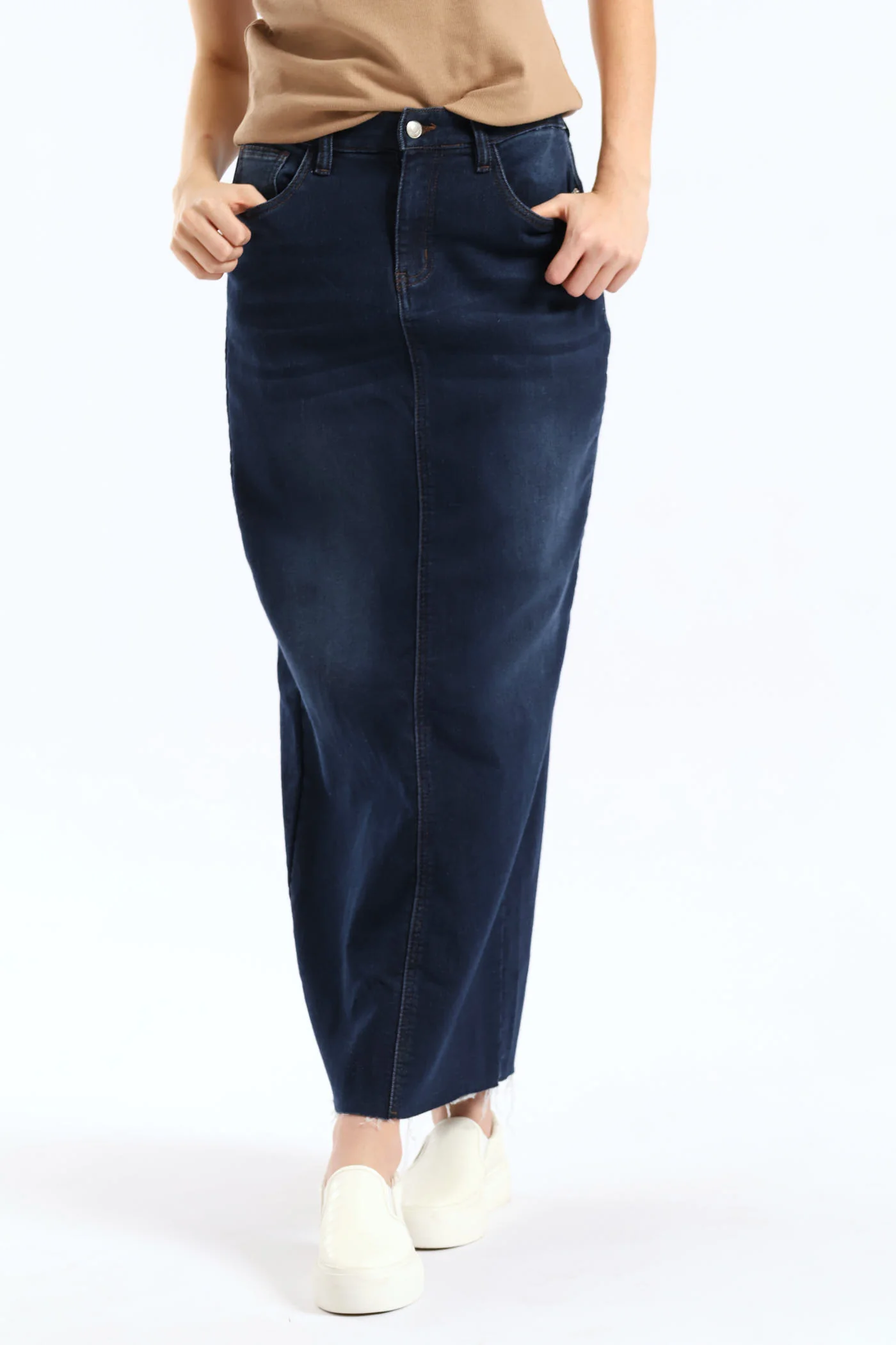 Denim Knit Maxi Skirt - Dark Wash - Image 3