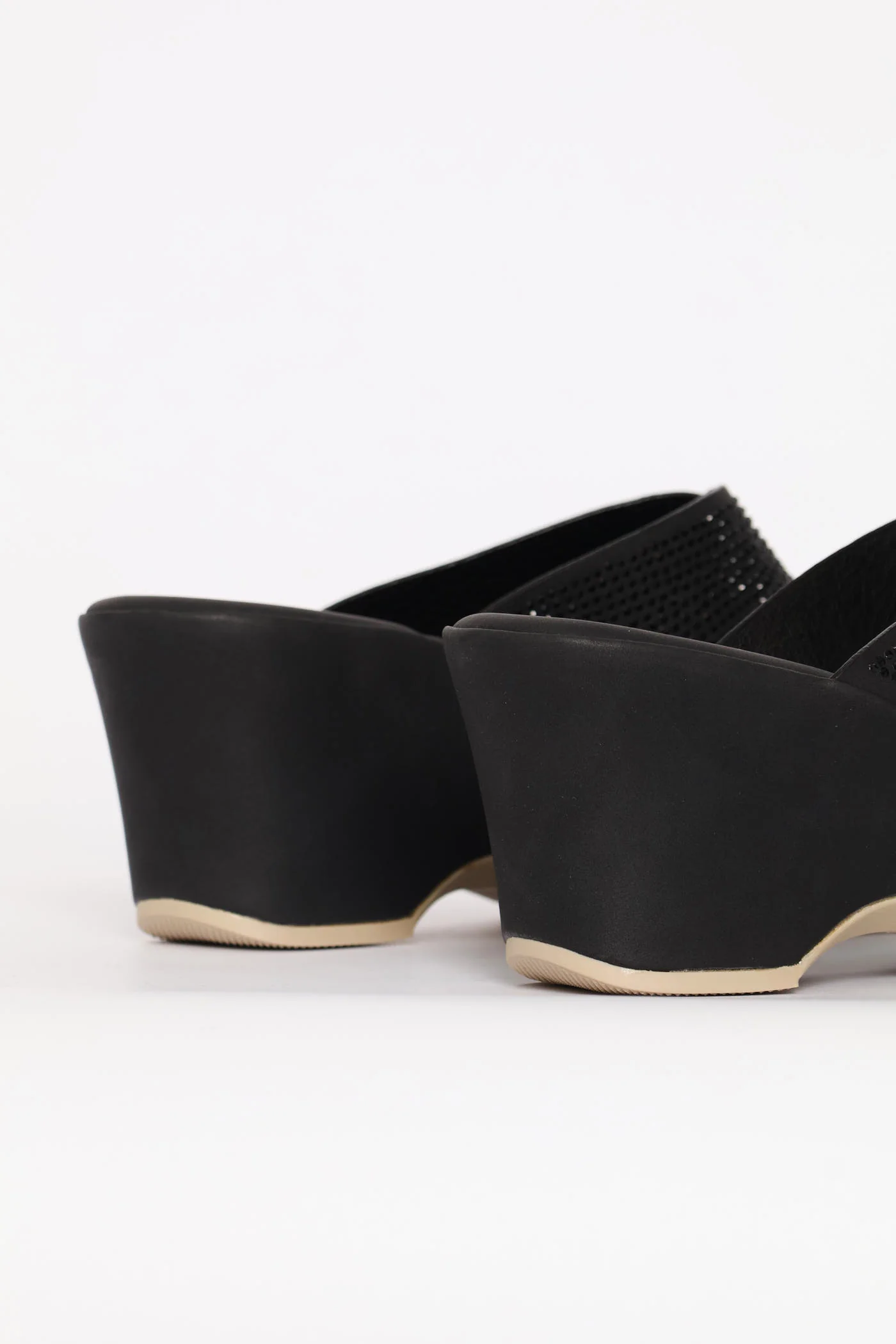 Diamante Clog Heel - Black - Image 5