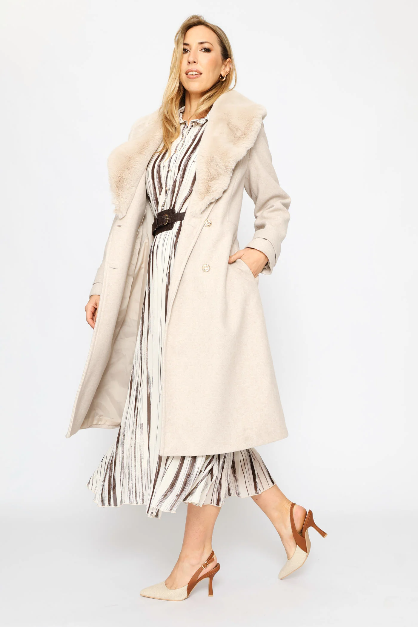 Diana Fur Collar Coat - Oatmeal - Image 4