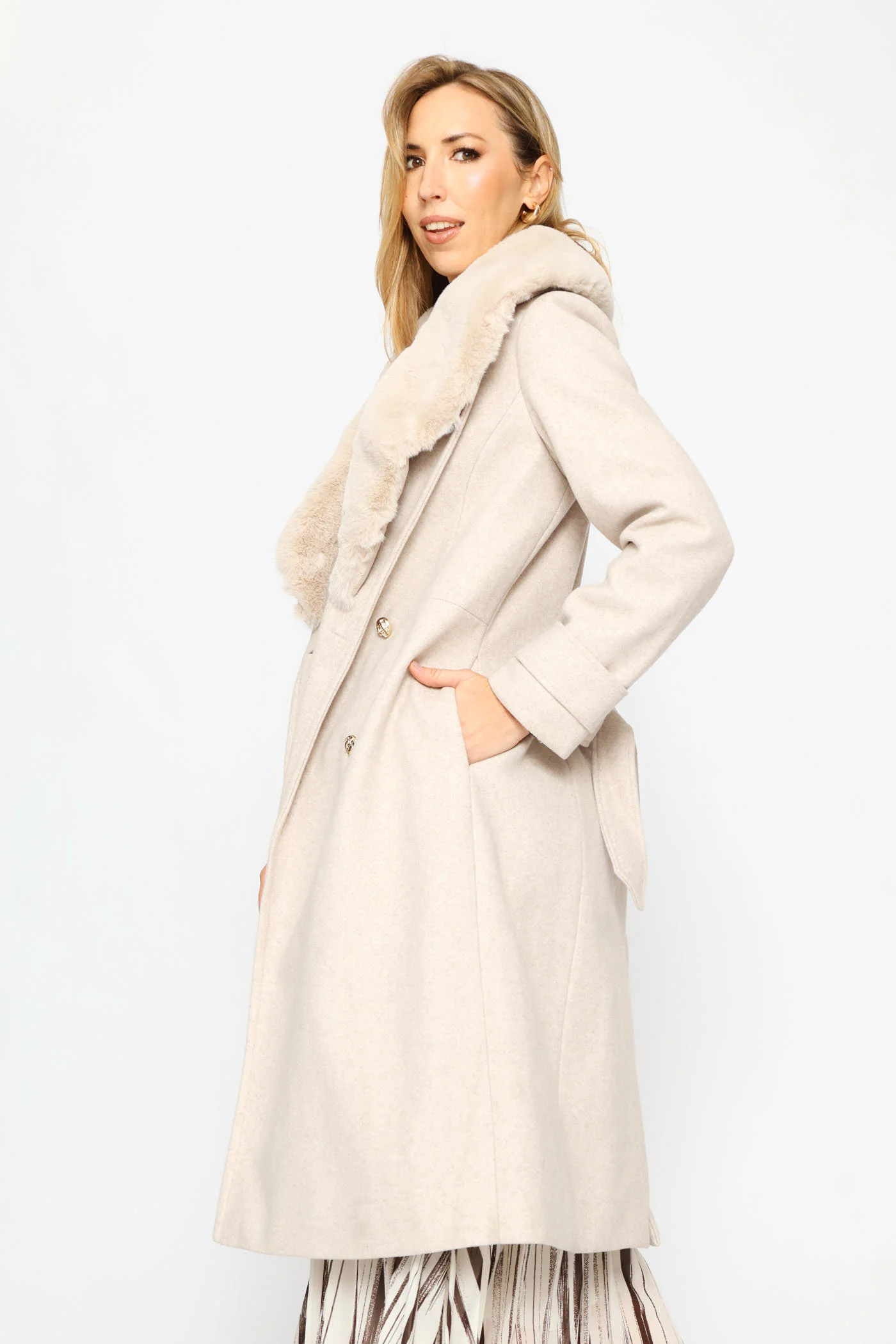 Diana Fur Collar Coat - Oatmeal - Image 7