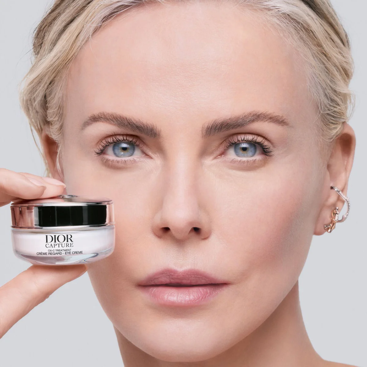 Capture Totale Eye Cream - Image 4