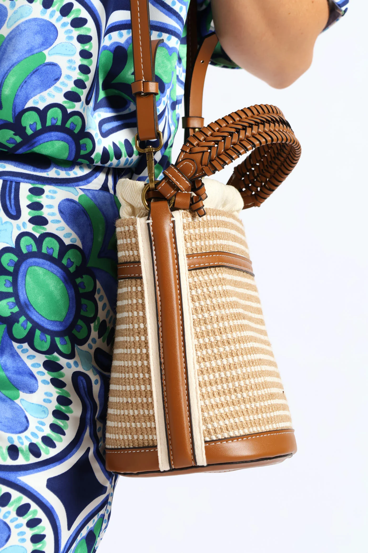 Double Handle Straw Panel Bucket Bag - Tan - Image 4