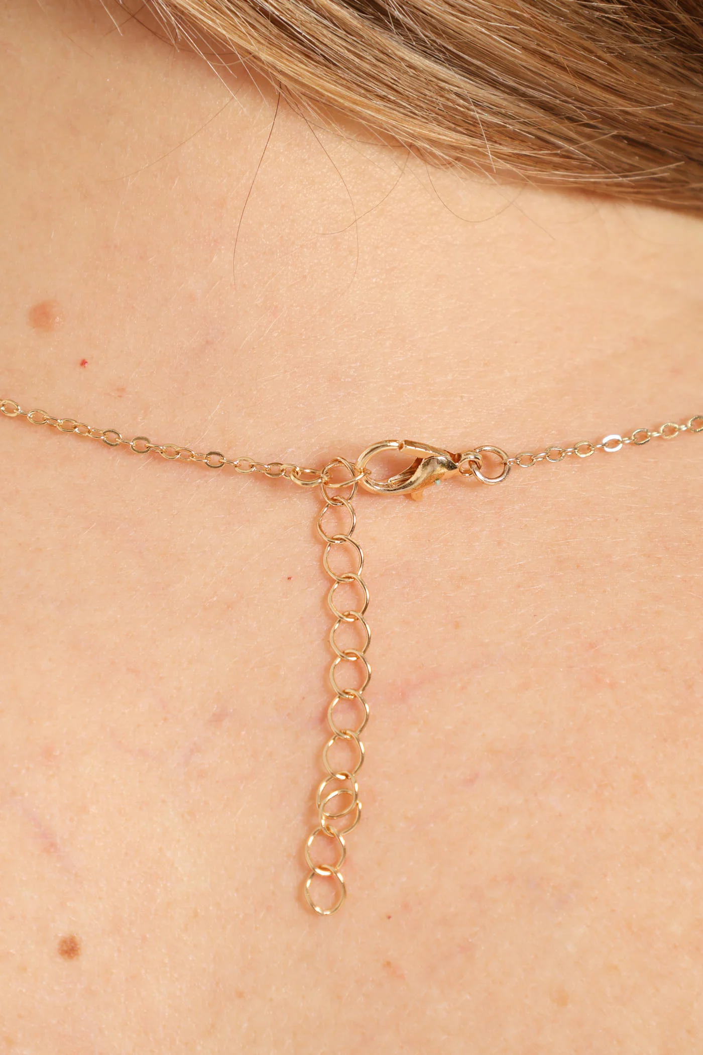 Double Heart Pendant Necklace - Gold - Image 3