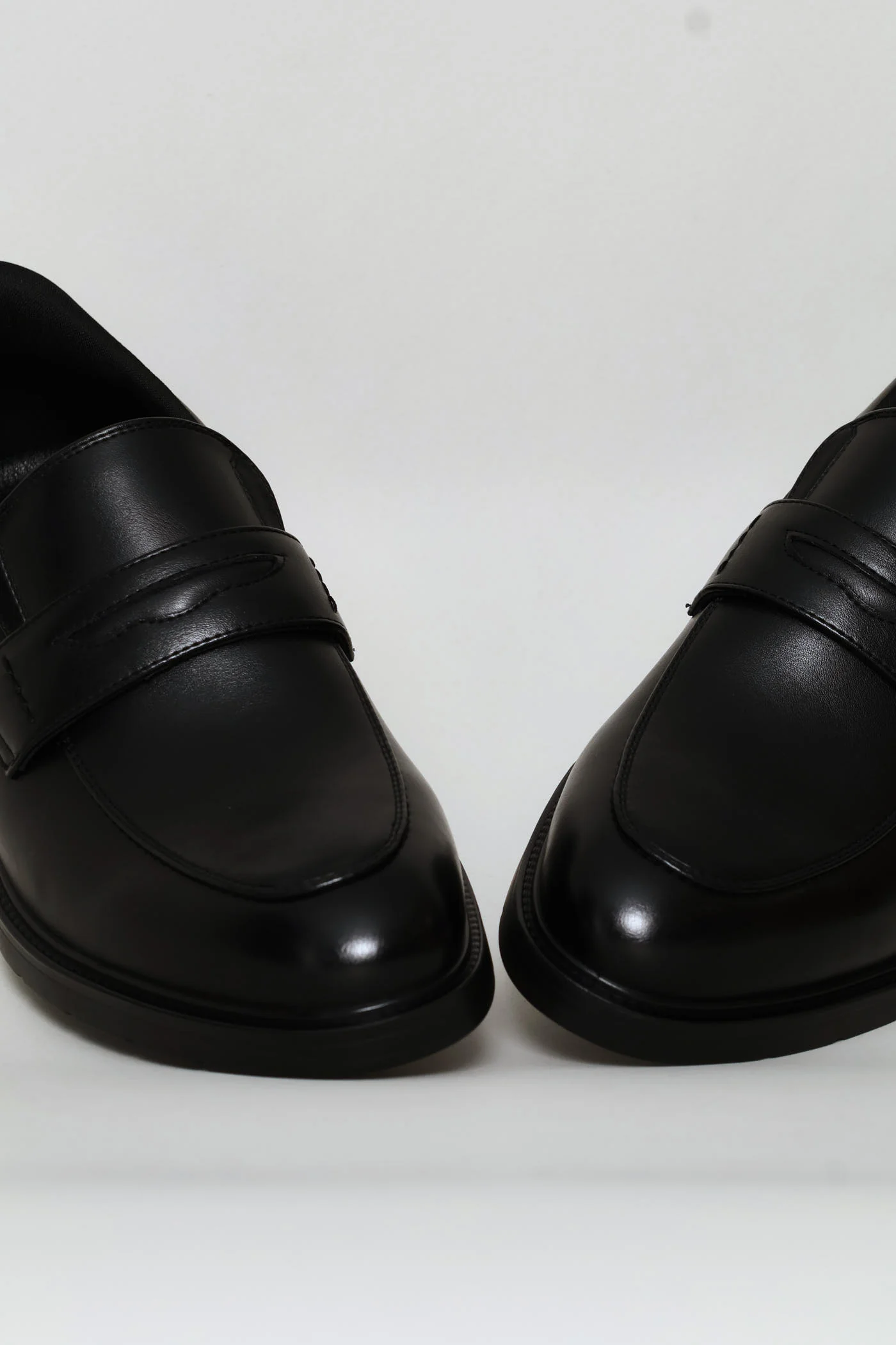 Eezy Fit Penny Moccasin - Black - Image 2