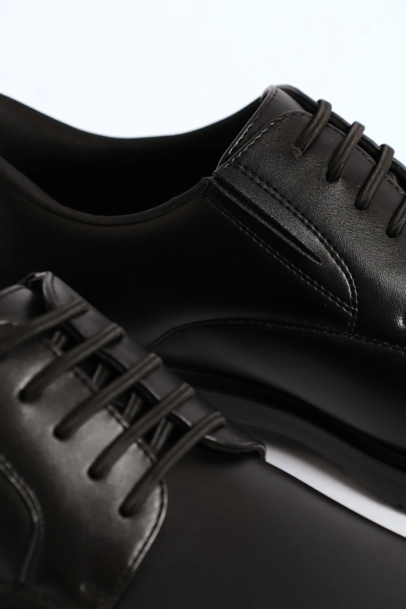 Eezy Fit Plain Toe Derby Shoe - Black - Image 2