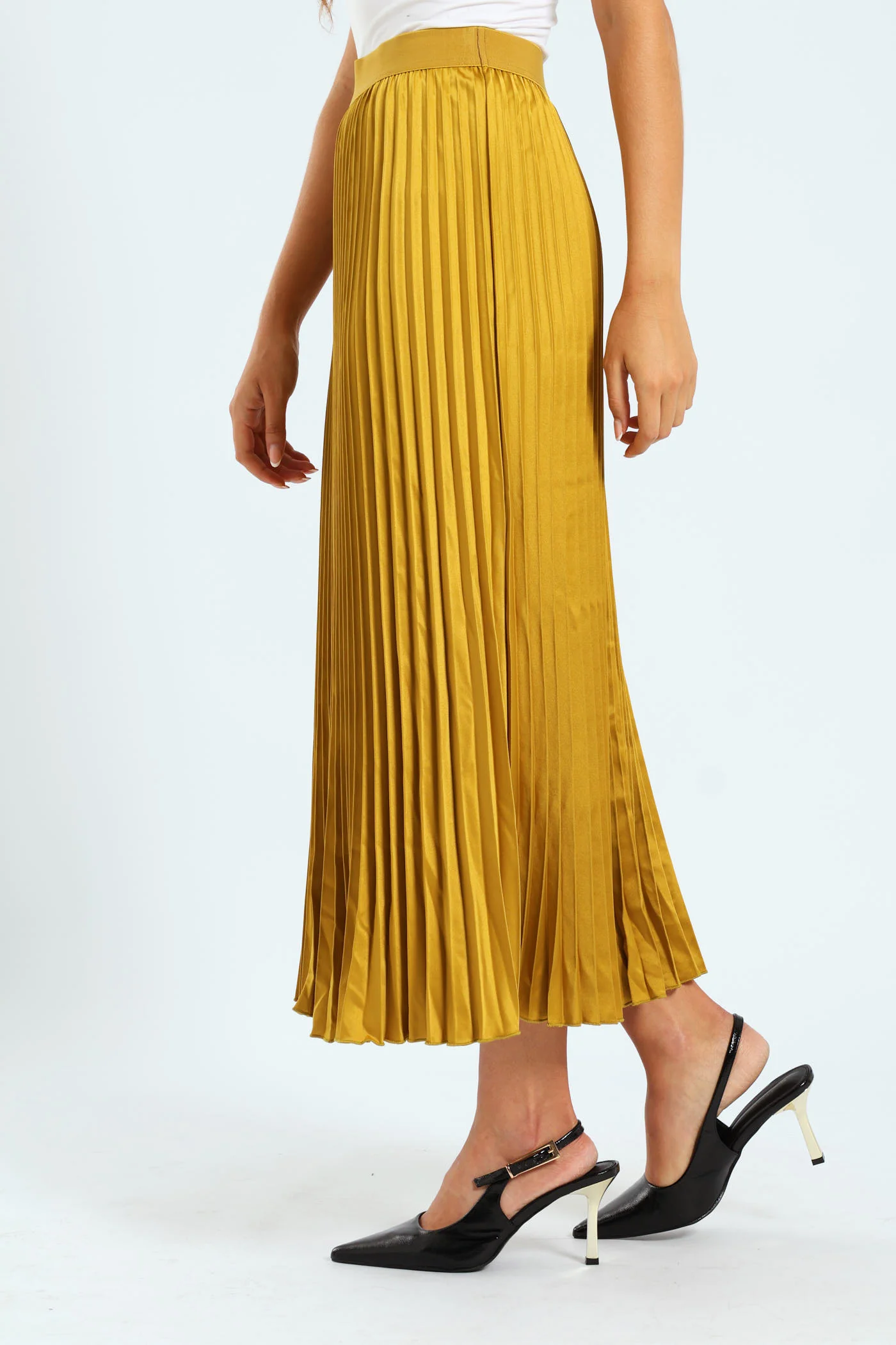 Elasticated Satin Pleated Maxi Skirt - Gold - Image 2