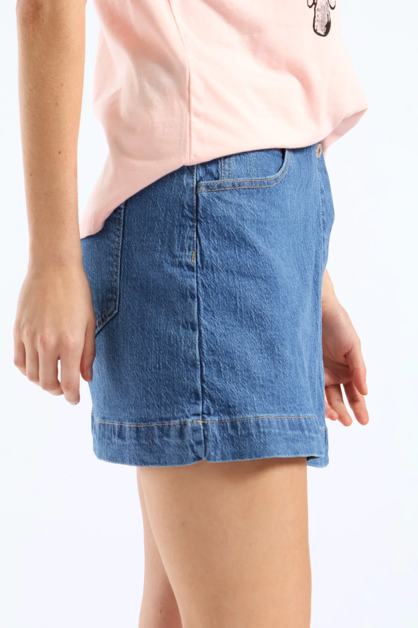 Elasticated Waistband Mid Thigh Denim Skort - Medium Wash - Image 4