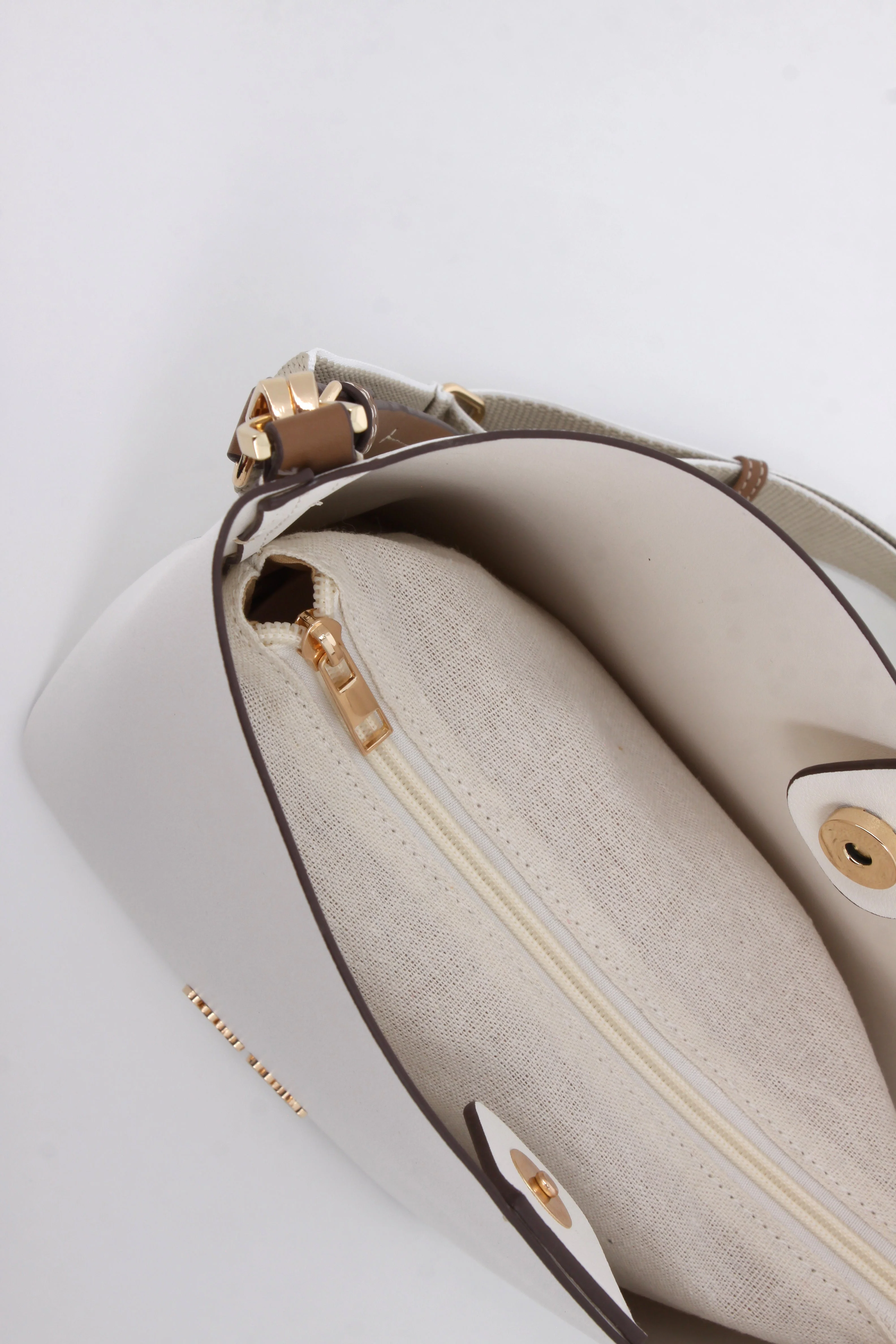 Ella Bucket Bag - White - Image 3