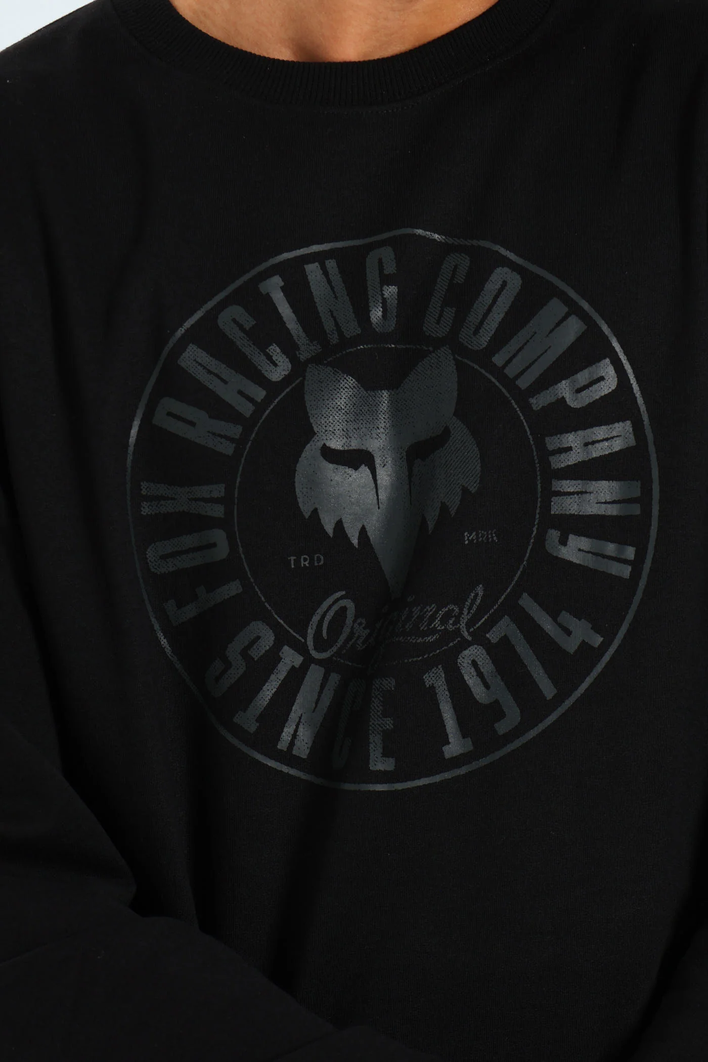 Emblem Crew Top - Black - Image 2
