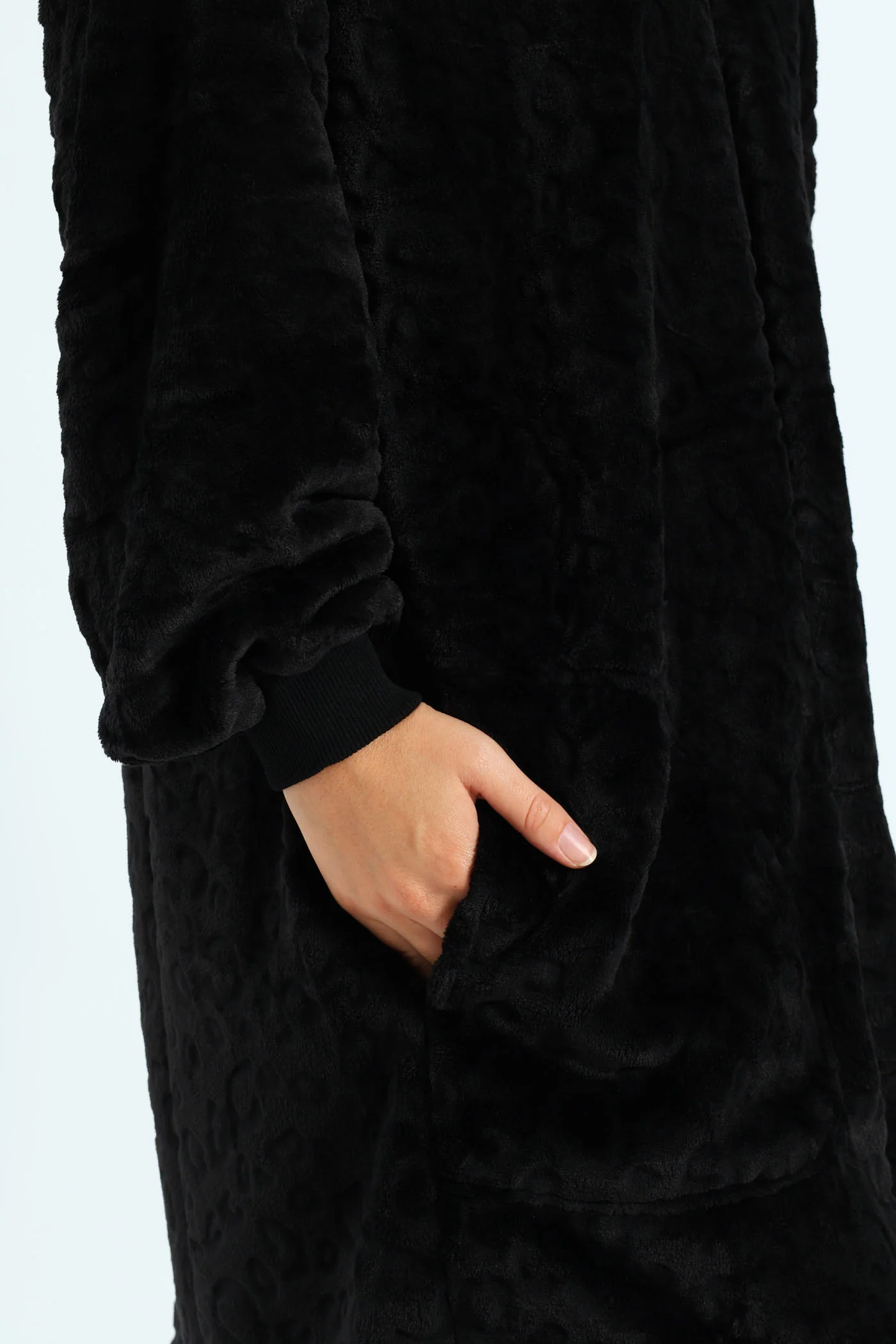 Embossed Animal Print Oversize Snuggie - Black - Image 5