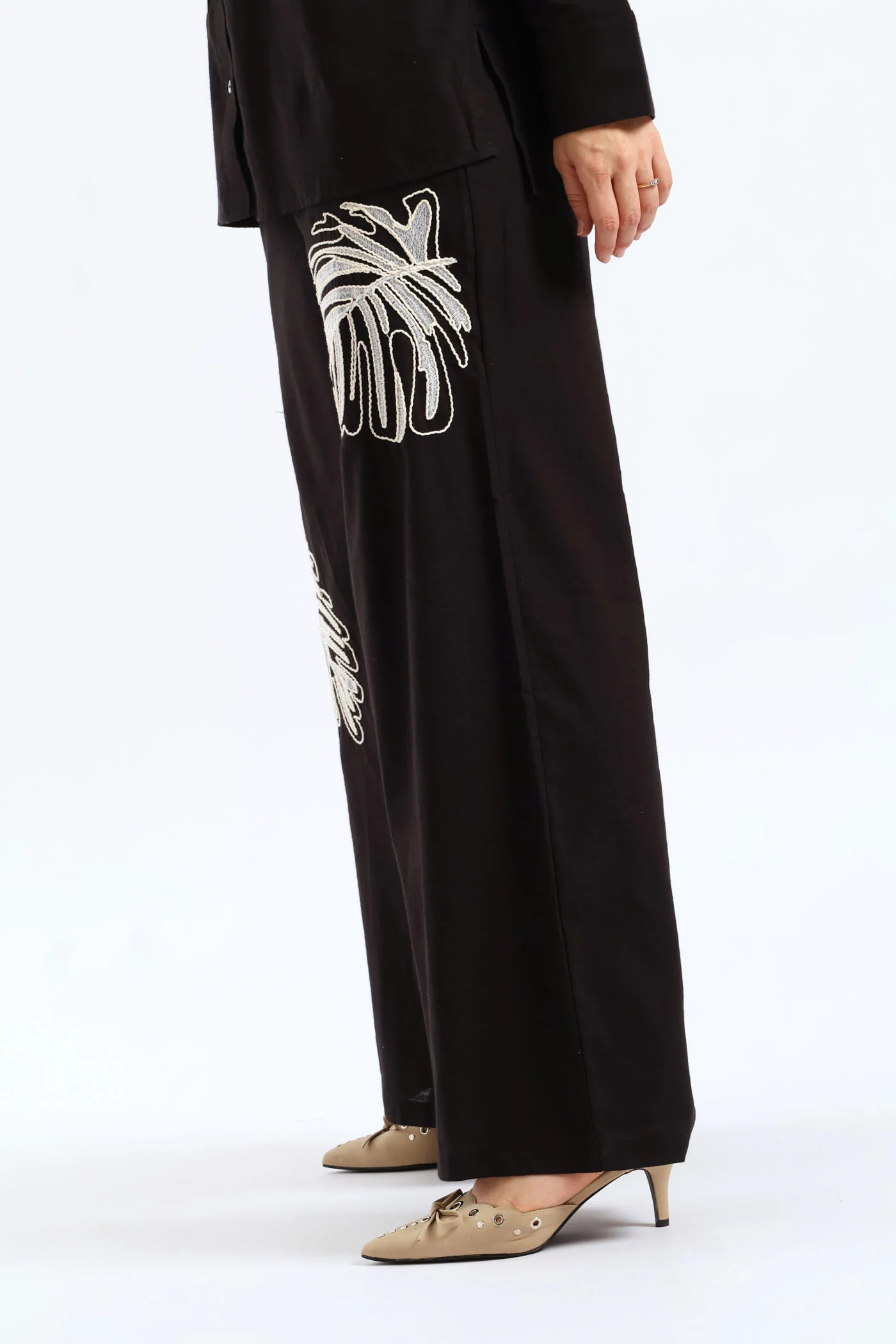 Embroidered Leaf Trouser - Black - Image 3