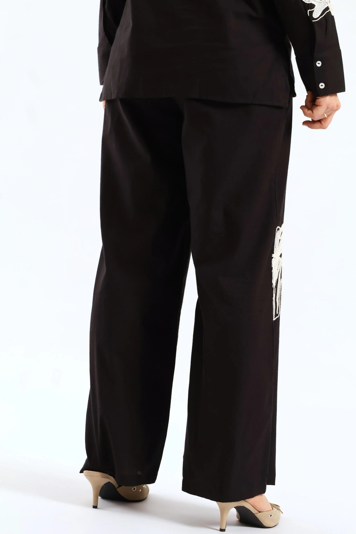 Embroidered Leaf Trouser - Black - Image 4