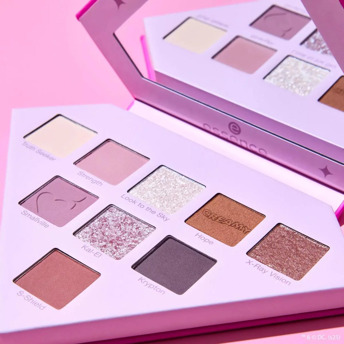 Superman Eyeshadow Palette - Image 3