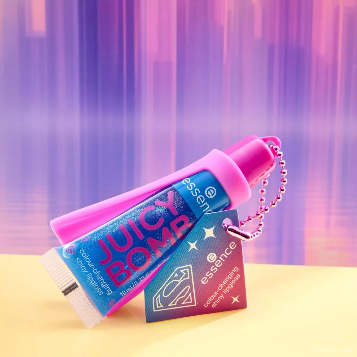 Superman Juicy Bomb Colour-Changing Shiny Lipgloss - Image 7