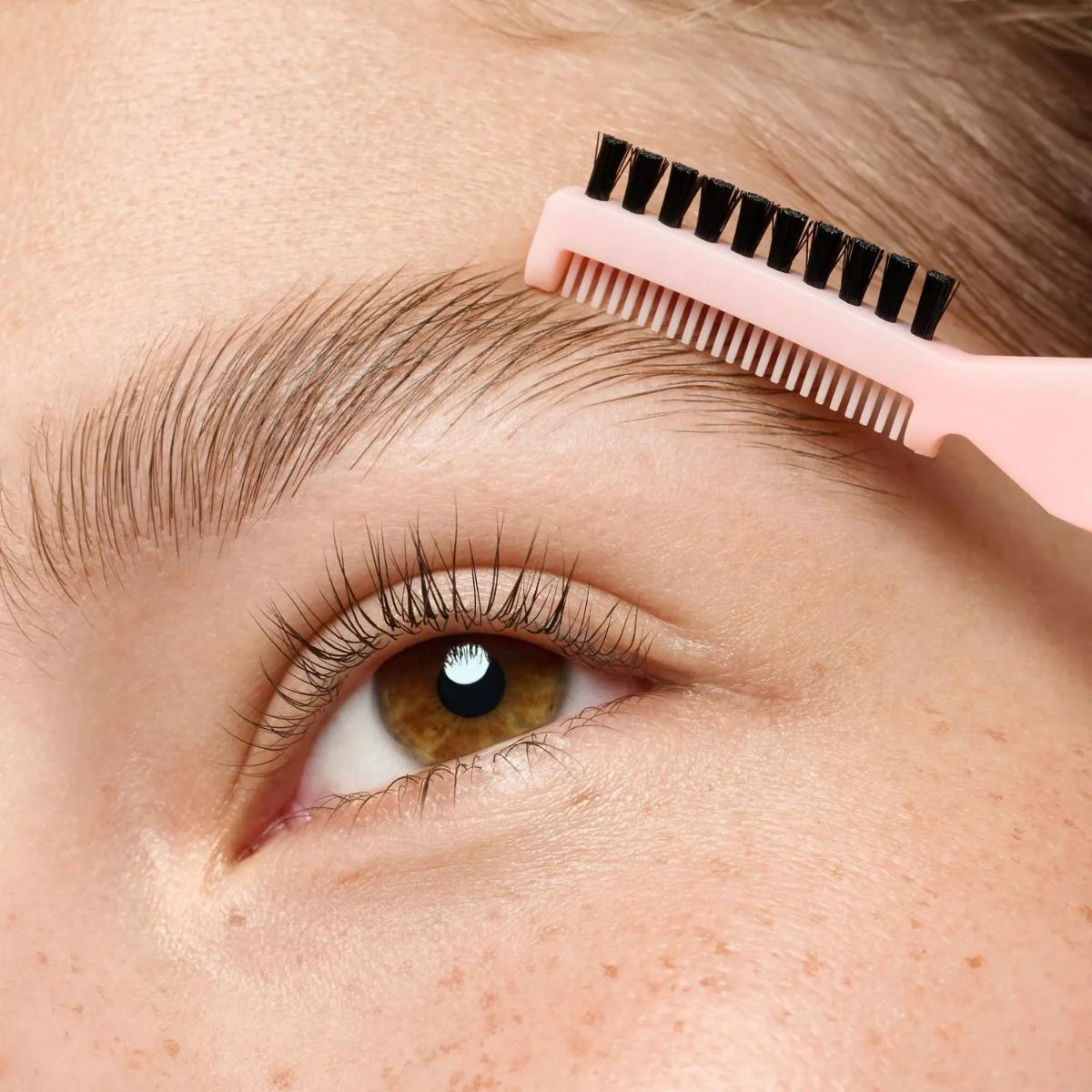 Brow Lift & Freeze Glue - Image 6