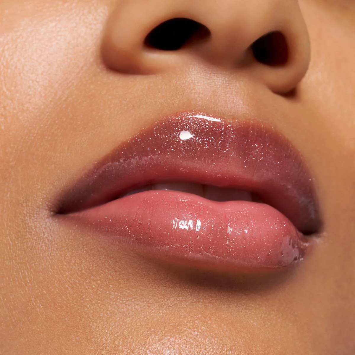 Hydra Kiss Lip Oil - Image 5