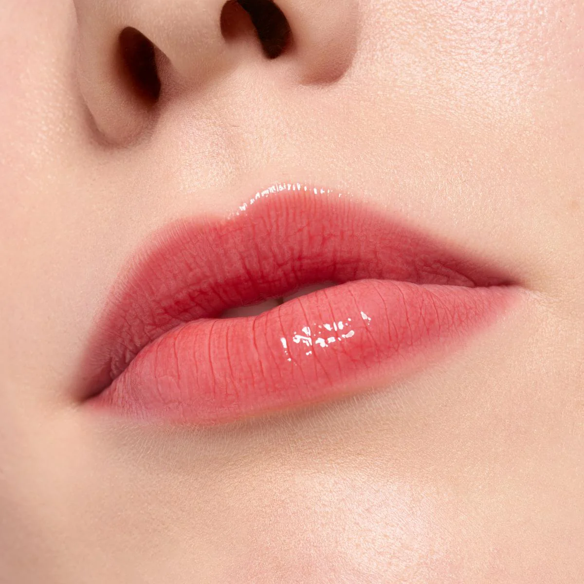 Juicy Bomb Plumping Lipgloss - Image 20