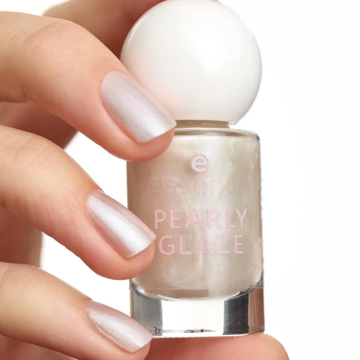 Pearly Gaze Mini Nail Polish - Image 4