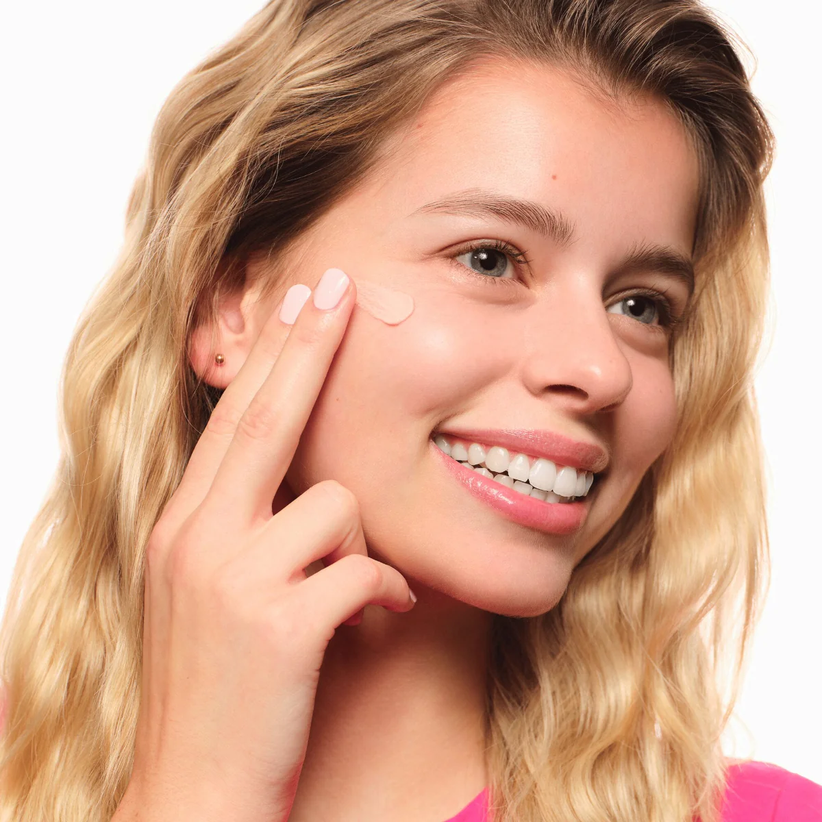 Silky Blur Poreless Primer - Image 3