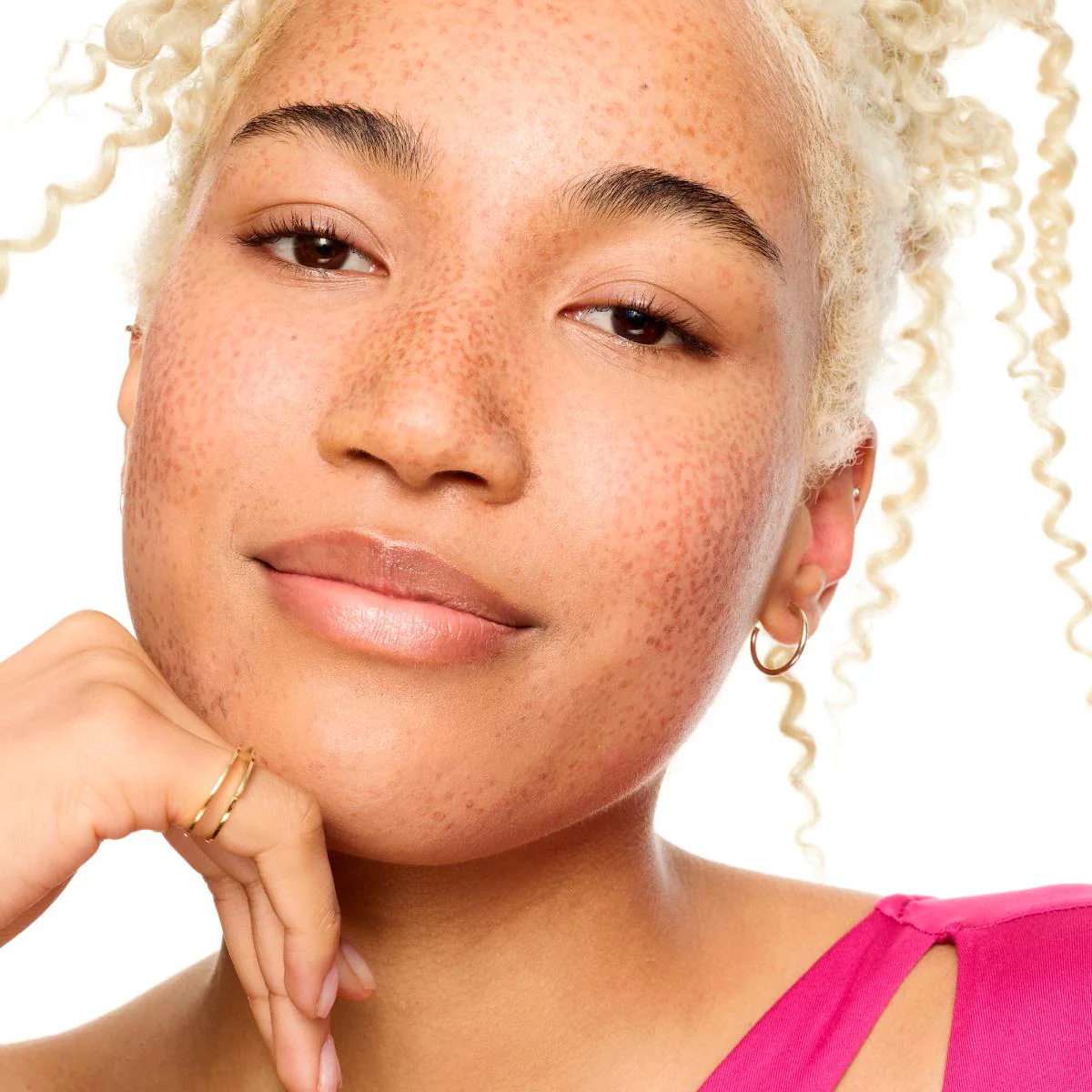 Silky Blur Hydrating Longwear Concealer - Image 4