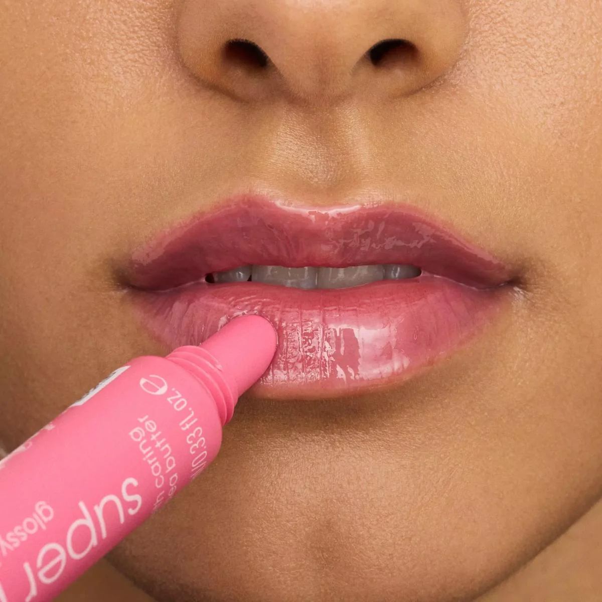 Super Peptide Glossy Lip Treatment - Image 5