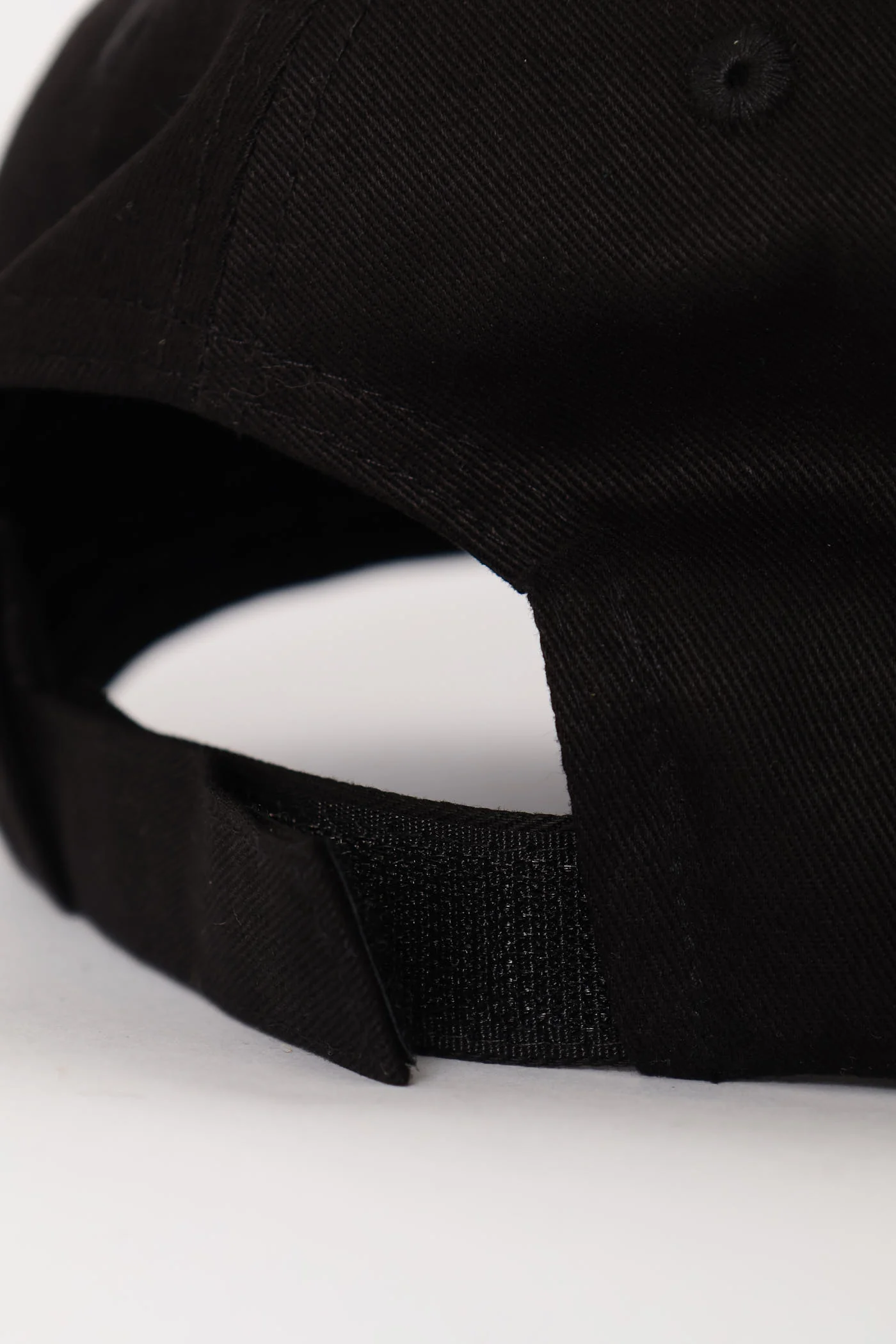 Essential Big Cat Cap - Black - Image 4