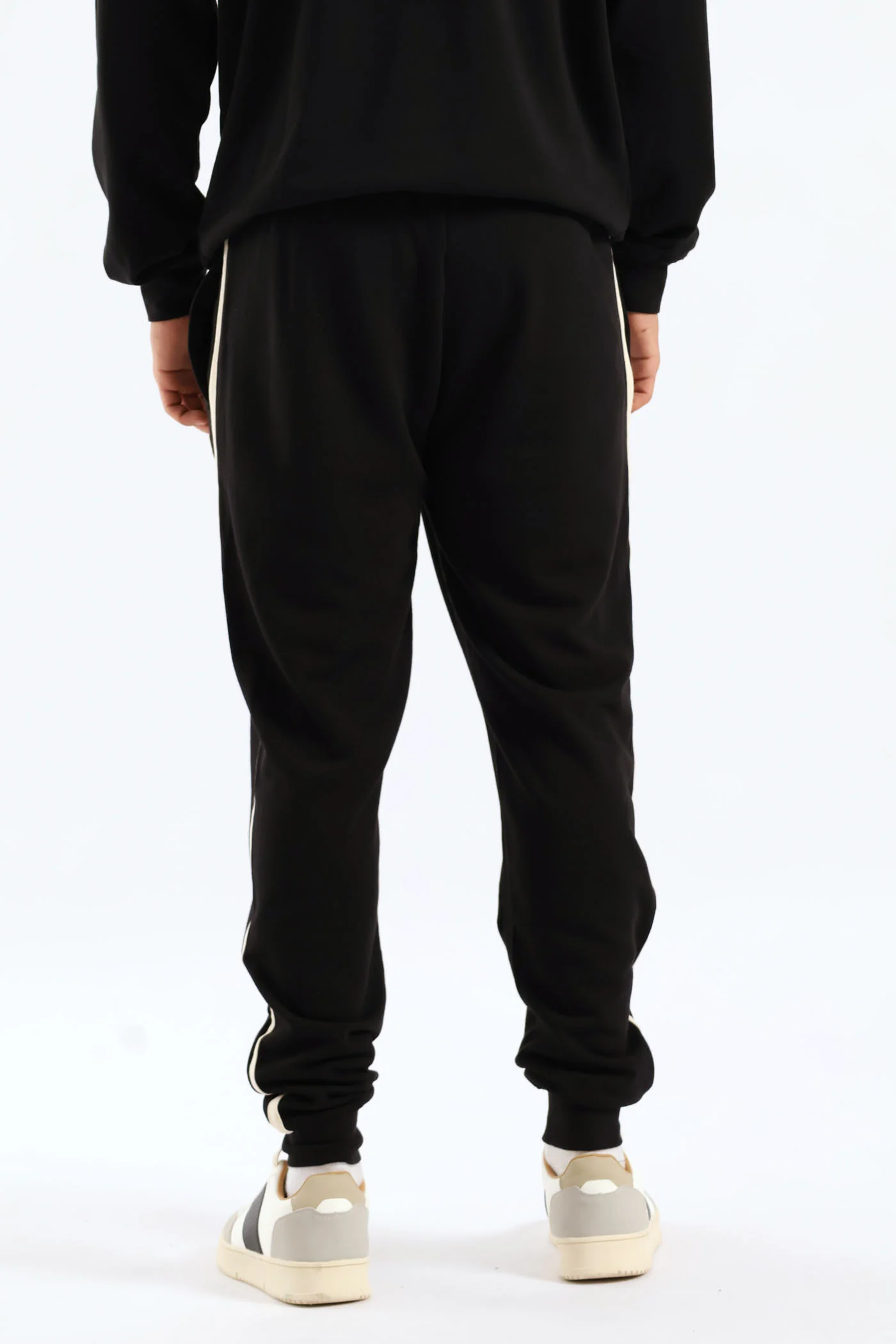 Essential Elevated Sweatpants - Black - Image 4