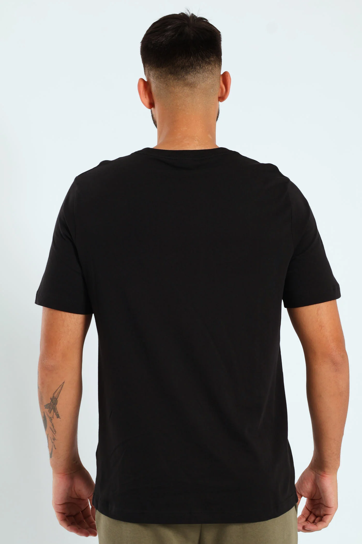 Essential Elevated Tee - Black - Image 4